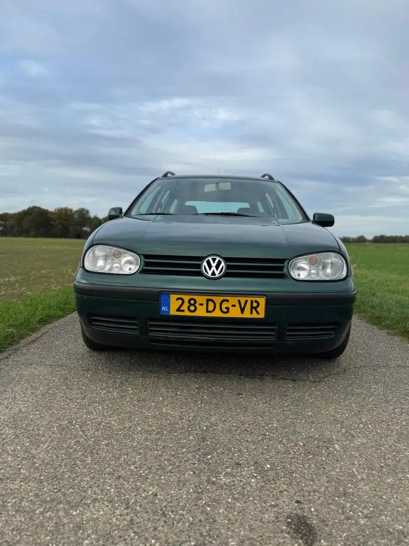 Volkswagen Golf Variant 2.0 Trendline |nwe APK| Зелений - 2