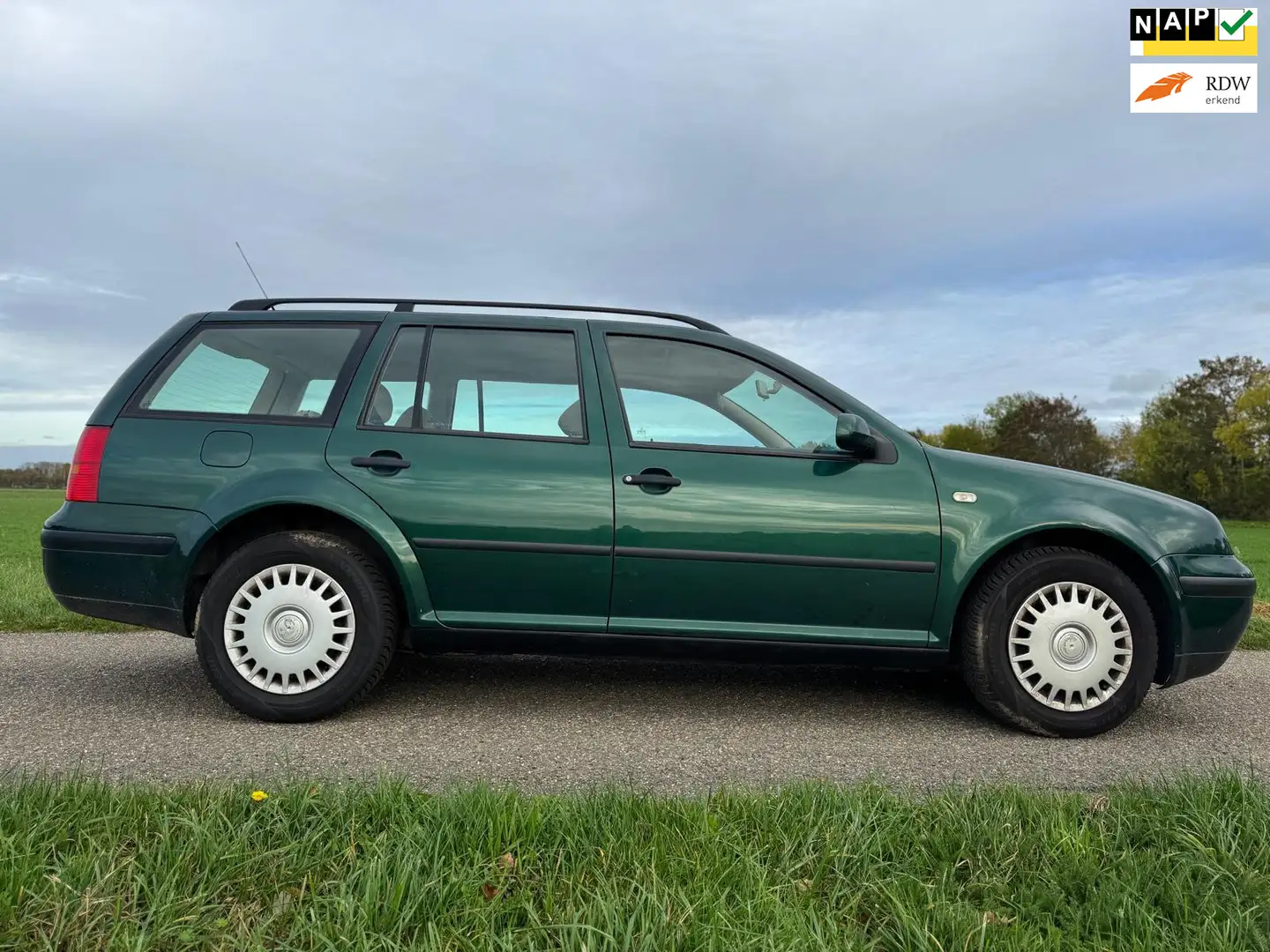 Volkswagen Golf Variant 2.0 Trendline |nwe APK| Зелений - 1