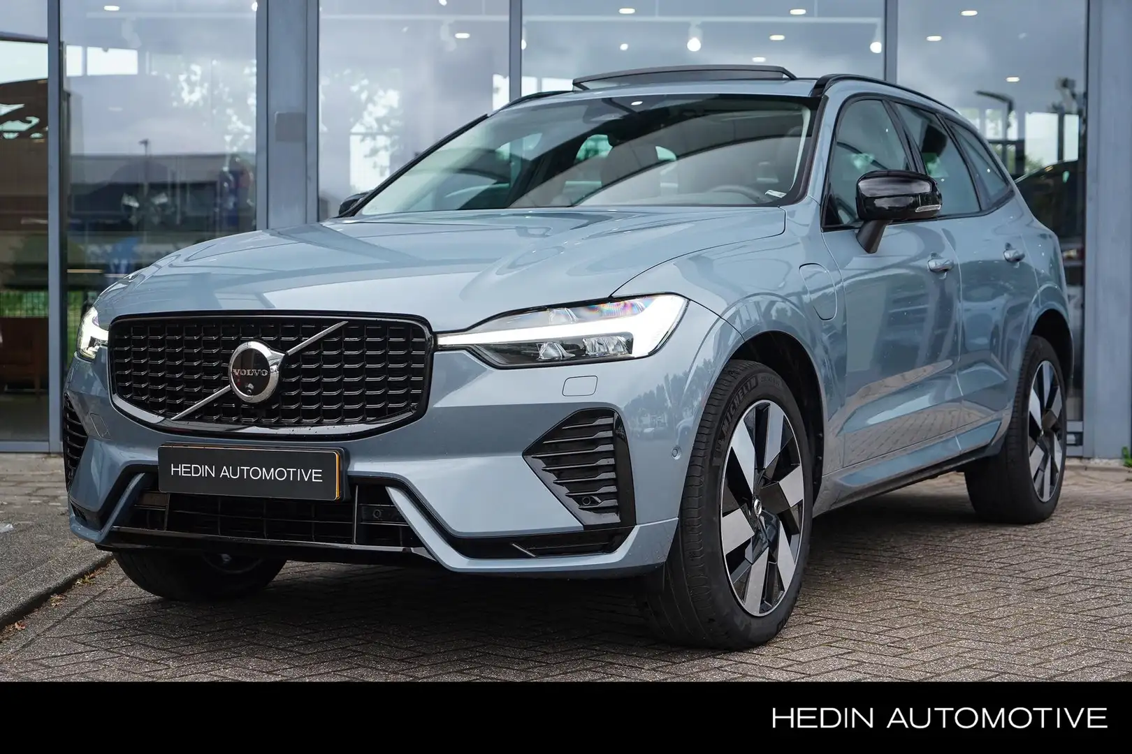 Volvo XC60 2.0 T6 Plug-in hybrid AWD Ultimate Dark | 2250 kg Gris - 1