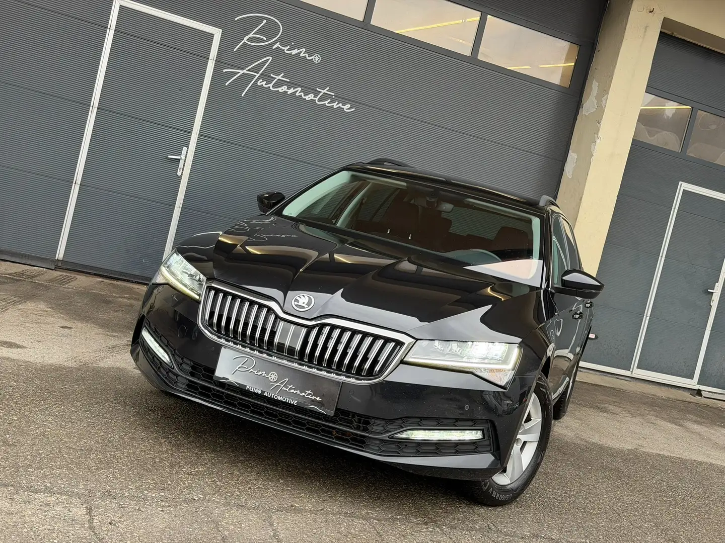 Skoda Superb Combi Ambition 2,0TDI DSG LED* KAMERA* ab€179,- Schwarz - 1
