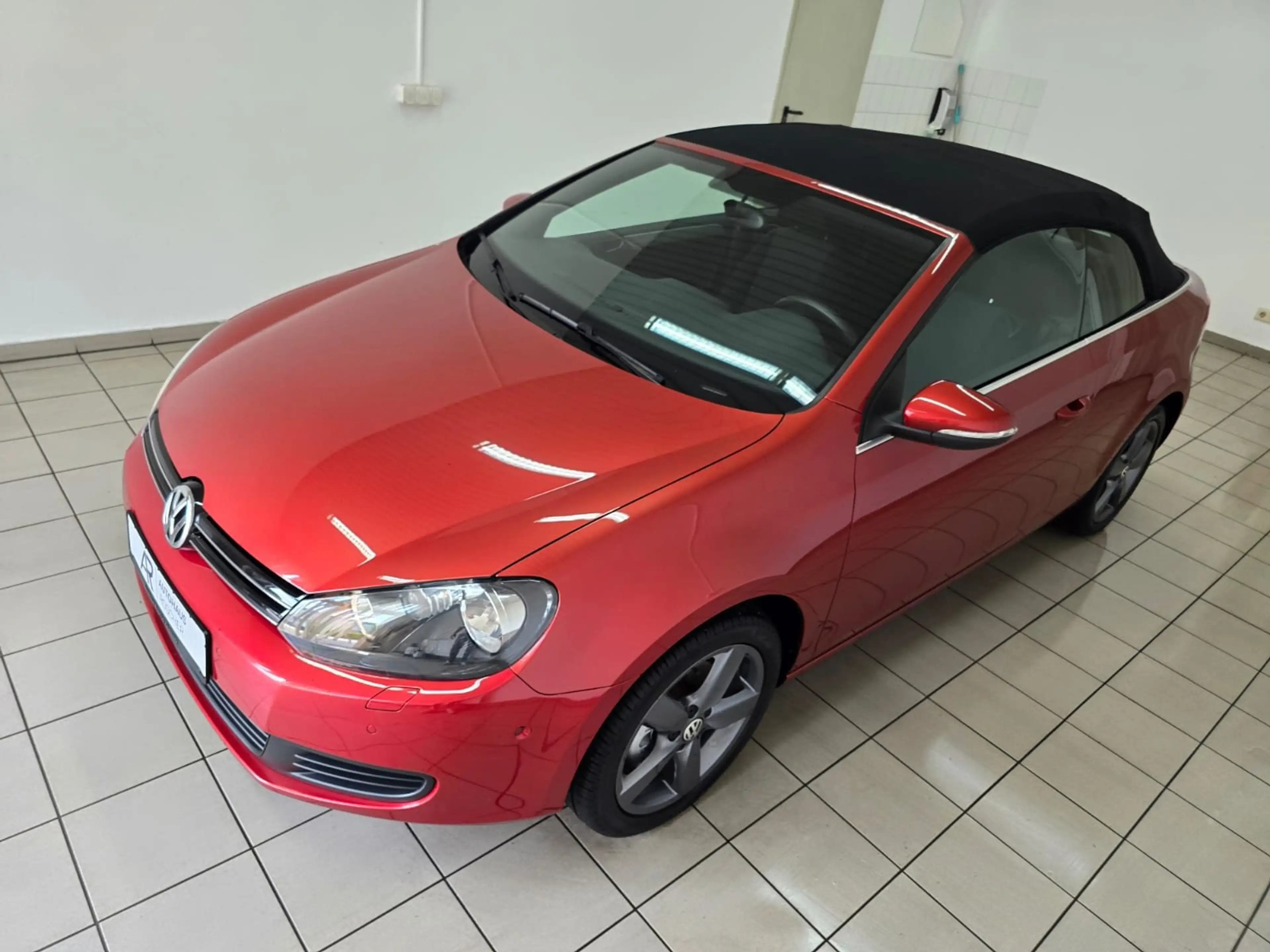 Volkswagen Golf Cabriolet VI 1.2 TSI sehr gepflegt Parkassistent 1.Hand — photo 6