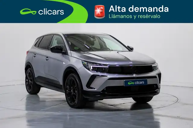 Opel Grandland view 3