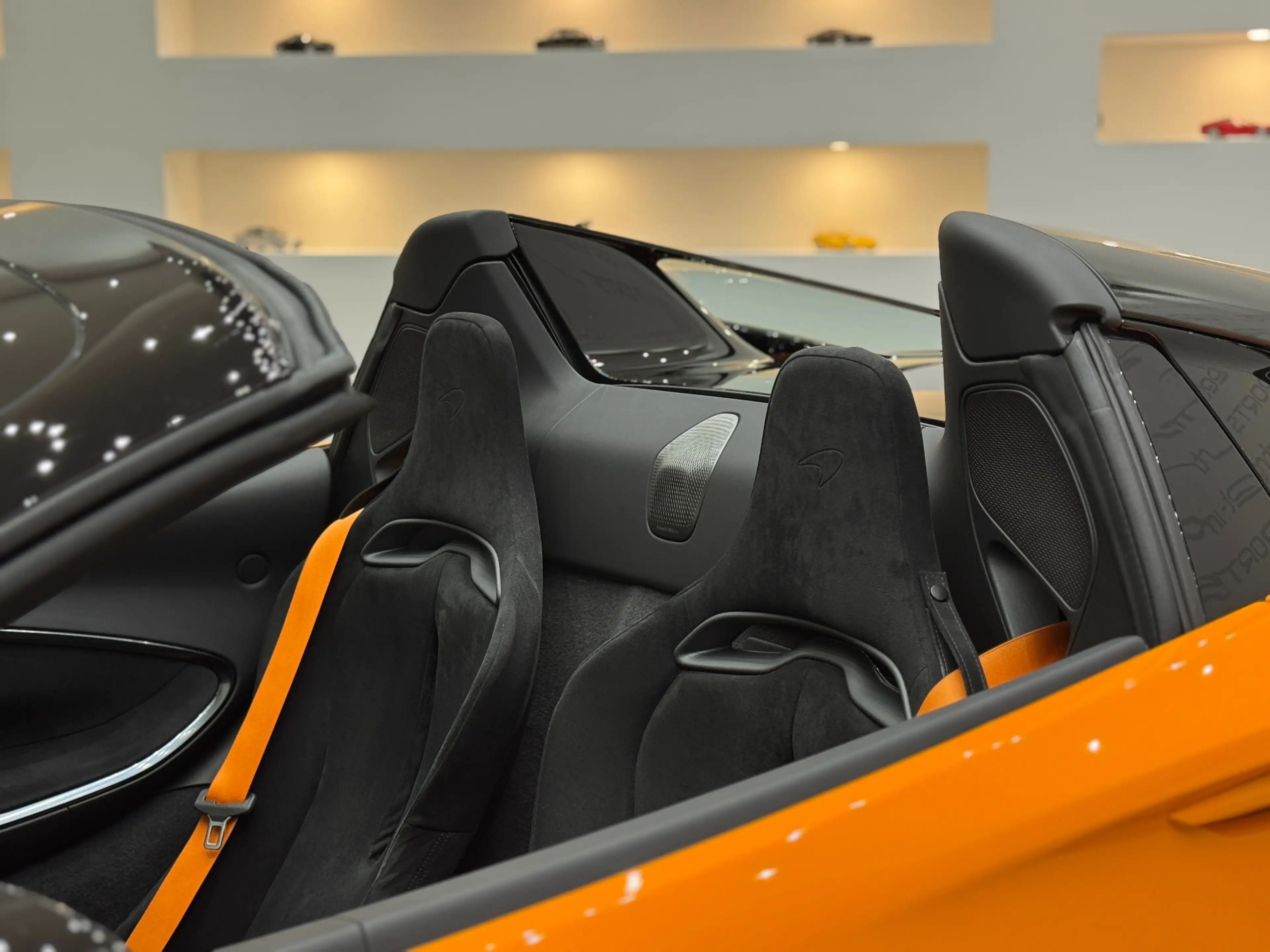 McLaren Artura Spider MSO *Lift*Bowser & Wilkins*1. Besitz* — photo 11