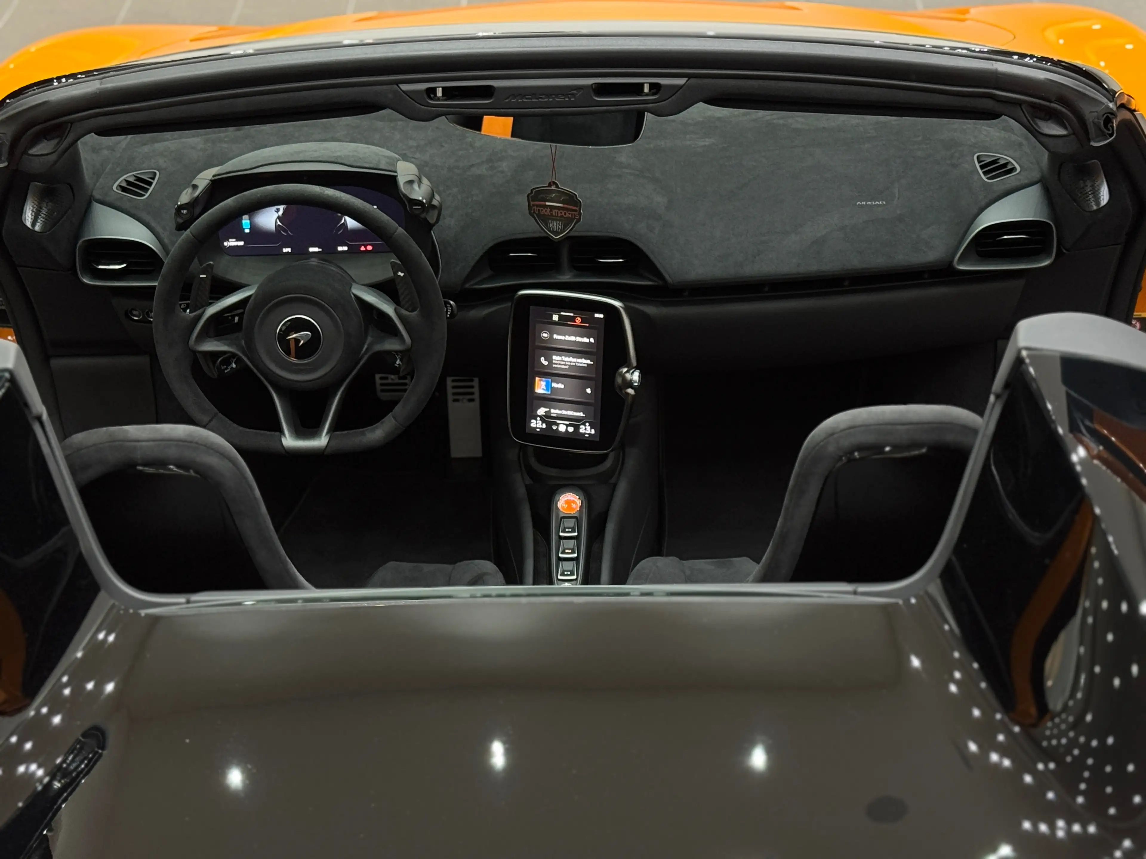 McLaren Artura Spider MSO *Lift*Bowser & Wilkins*1. Besitz* — photo 15