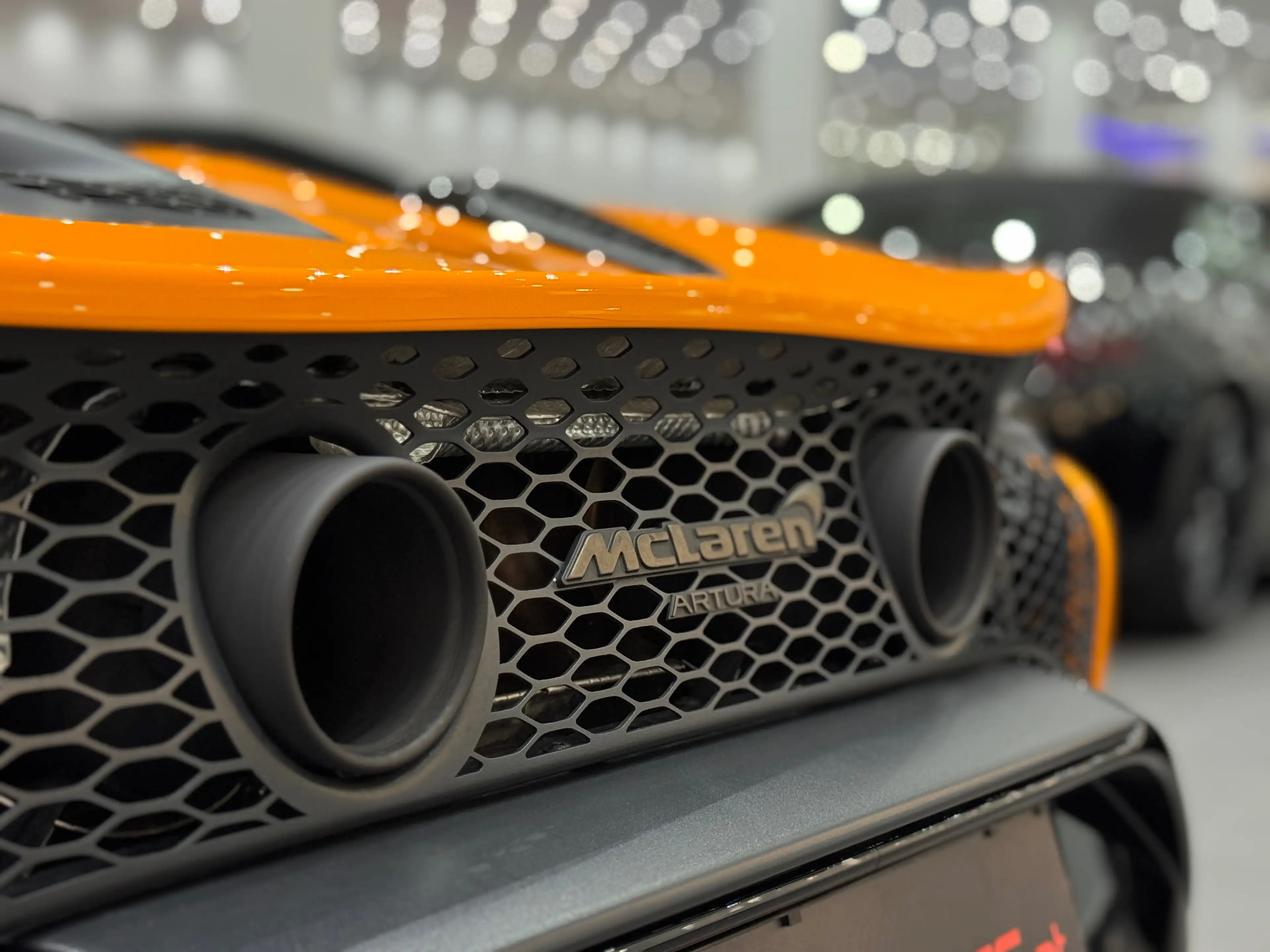 McLaren Artura Spider MSO *Lift*Bowser & Wilkins*1. Besitz* — photo 9