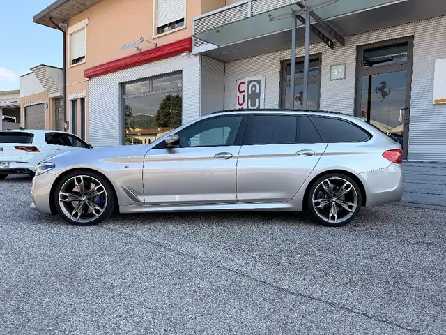 BMW 5 Series view 5