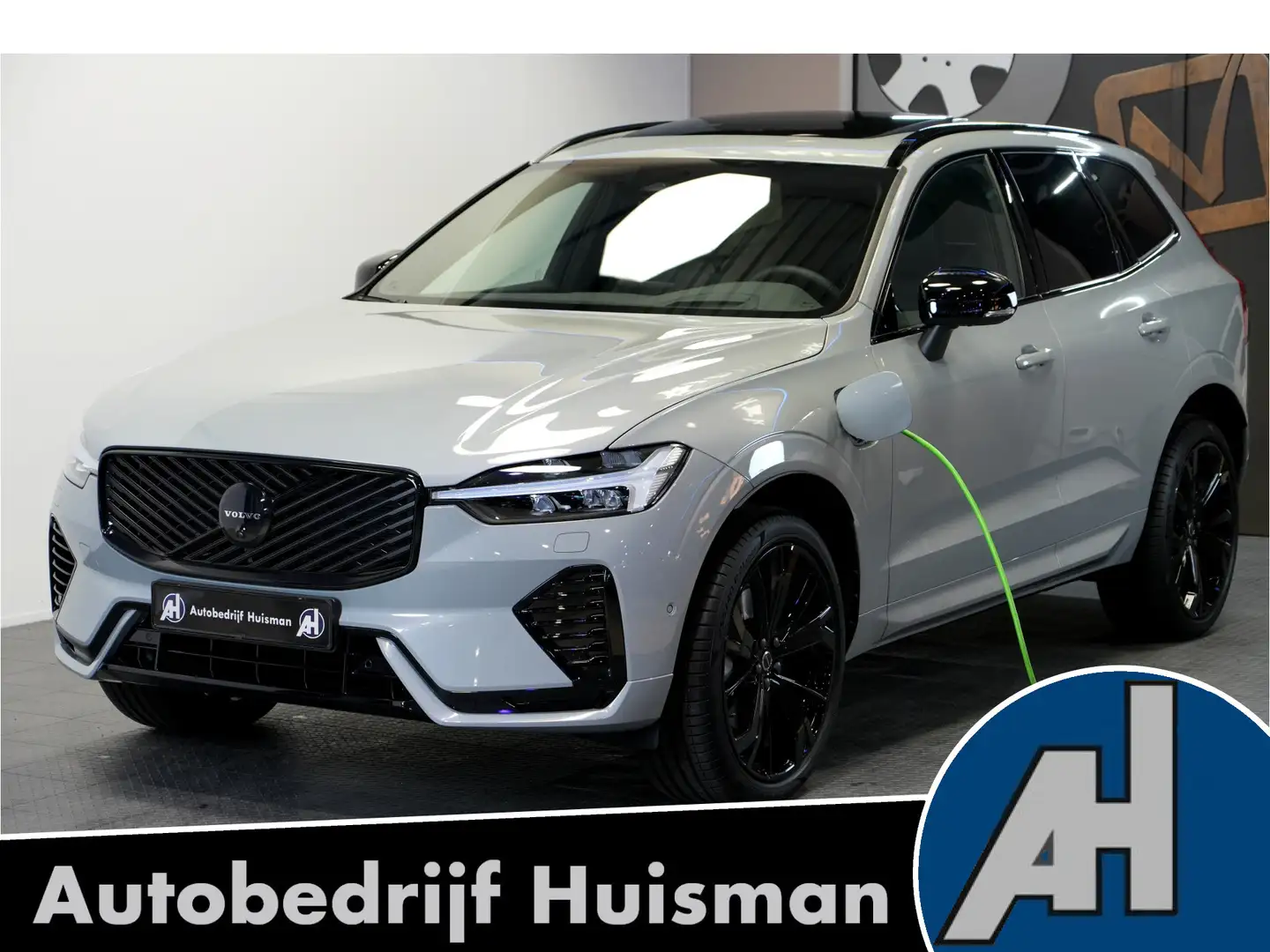 Volvo XC60 2.0 T8 AWD 335kW/456pk Aut8 MJ2026 Plug-in hybrid Grau - 1