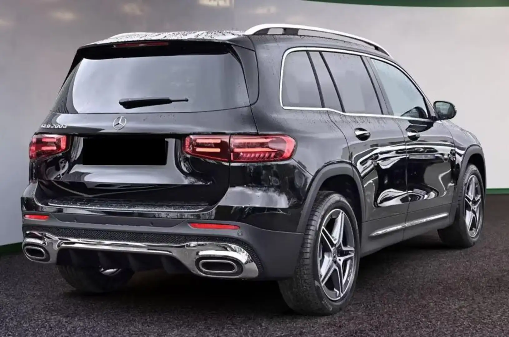 Mercedes-Benz GLB 200 d "AMG" LED MULTIBEAM Nero - 2