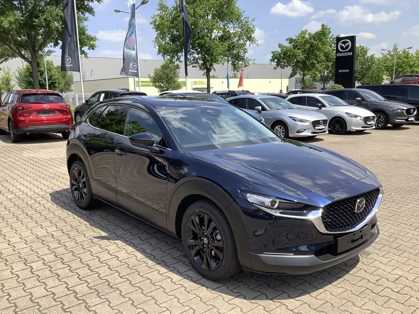 Mazda CX-30 2025 2.5L e-SKYACTIV G 140 Homura Blau - 1