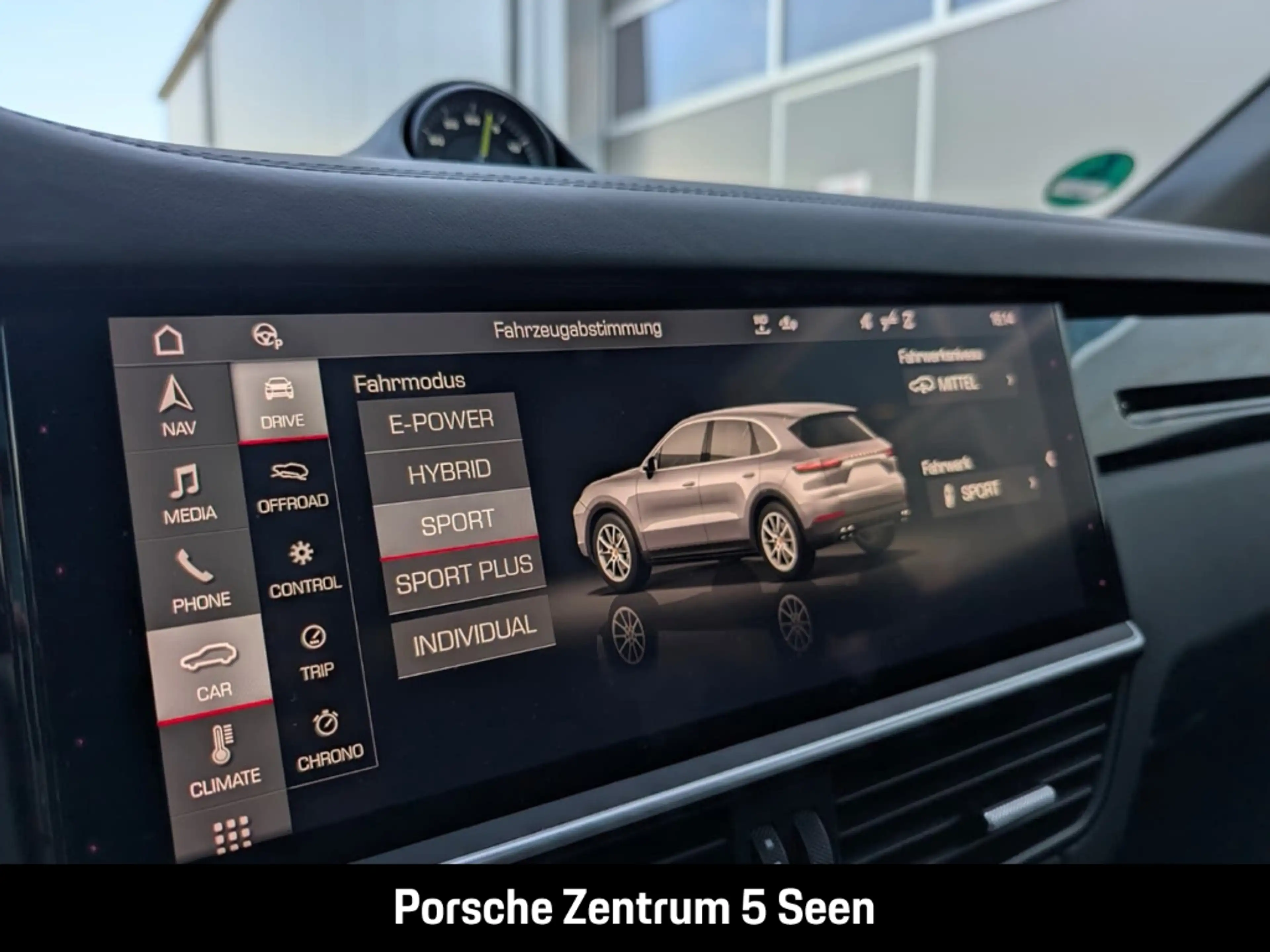 Porsche Cayenne E-Hybrid — photo 16