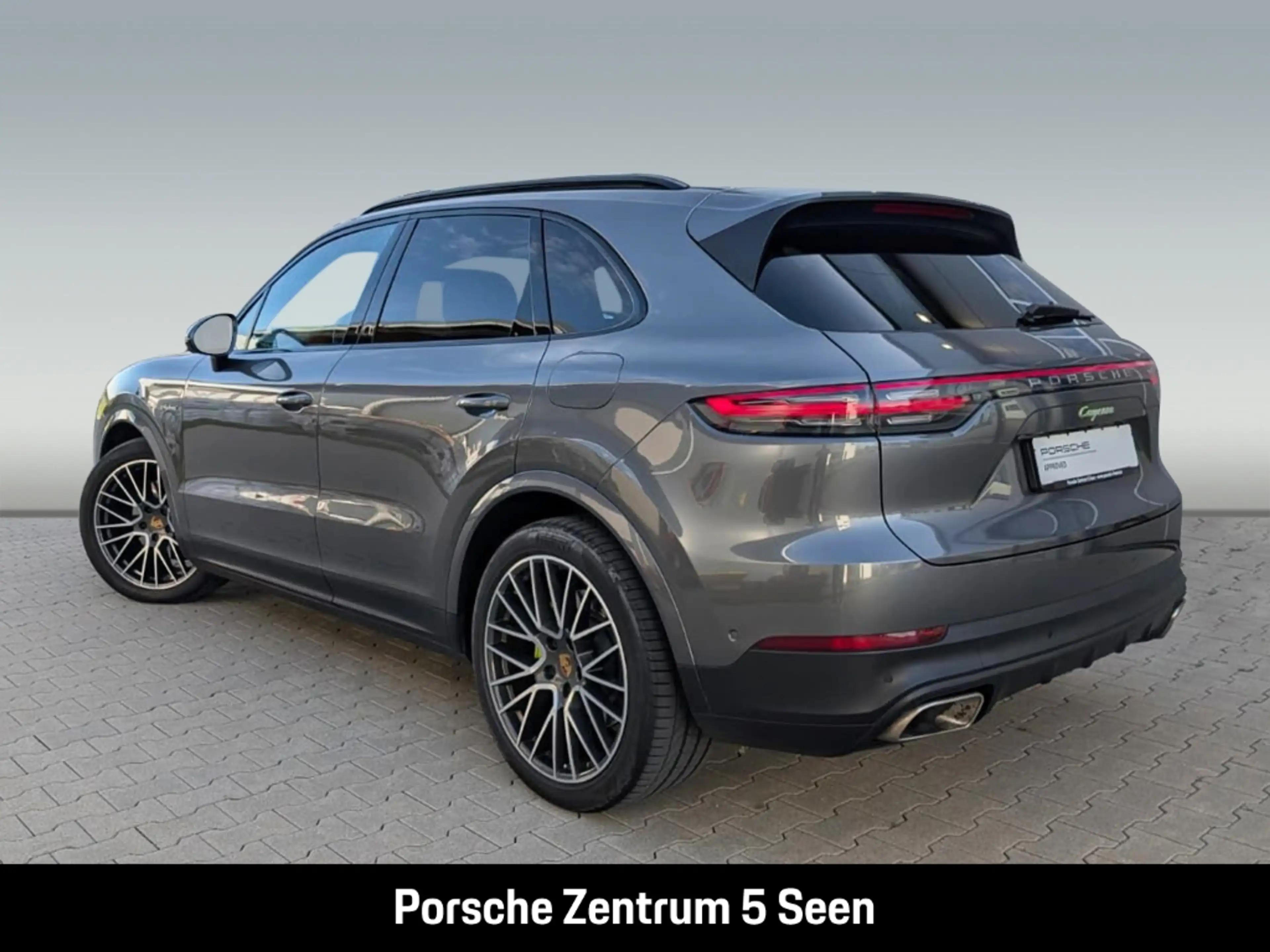 Porsche Cayenne E-Hybrid — photo 3