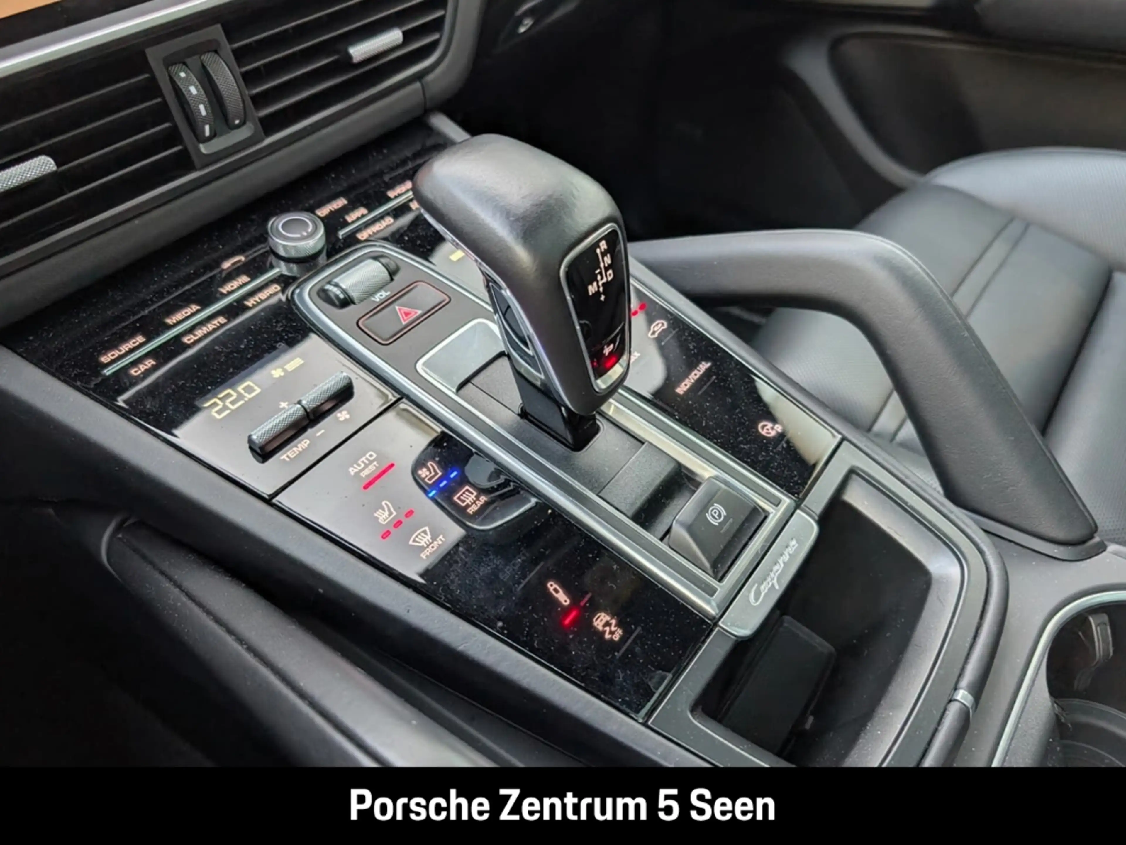 Porsche Cayenne E-Hybrid — photo 18