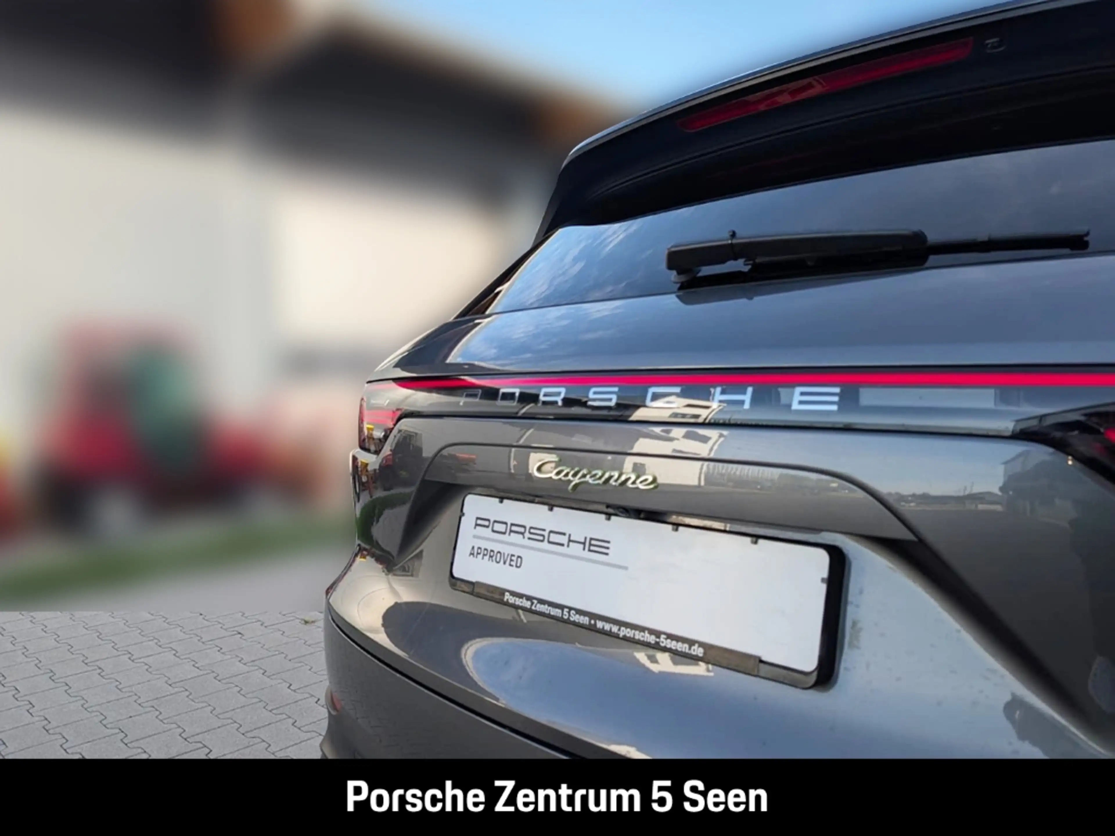 Porsche Cayenne E-Hybrid — photo 9