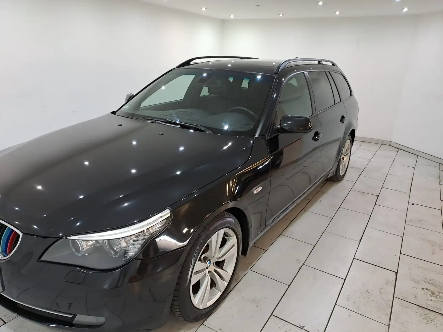 BMW 520 520d Touring Aut. Edition Exclusive - 2