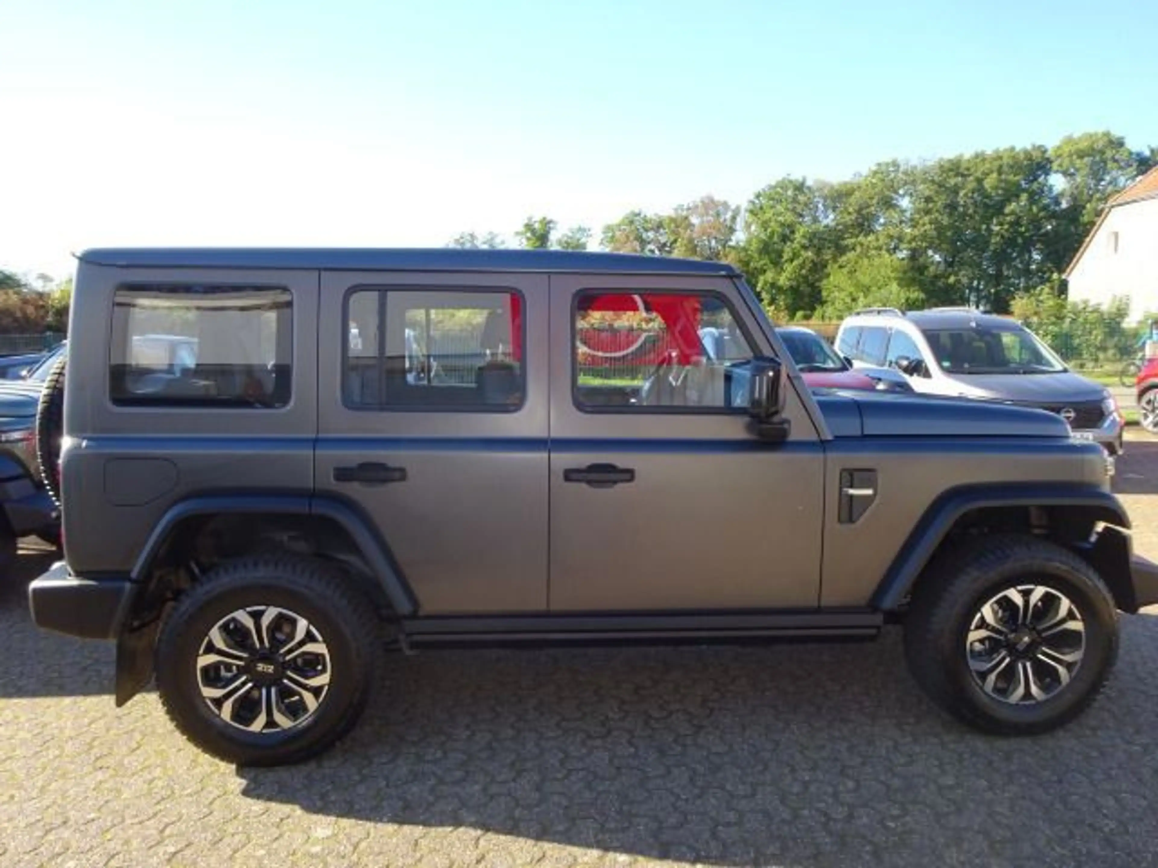 BAW 212 4x4 2.0D 360° All Terrain DiffSperre CarPlay — photo 4