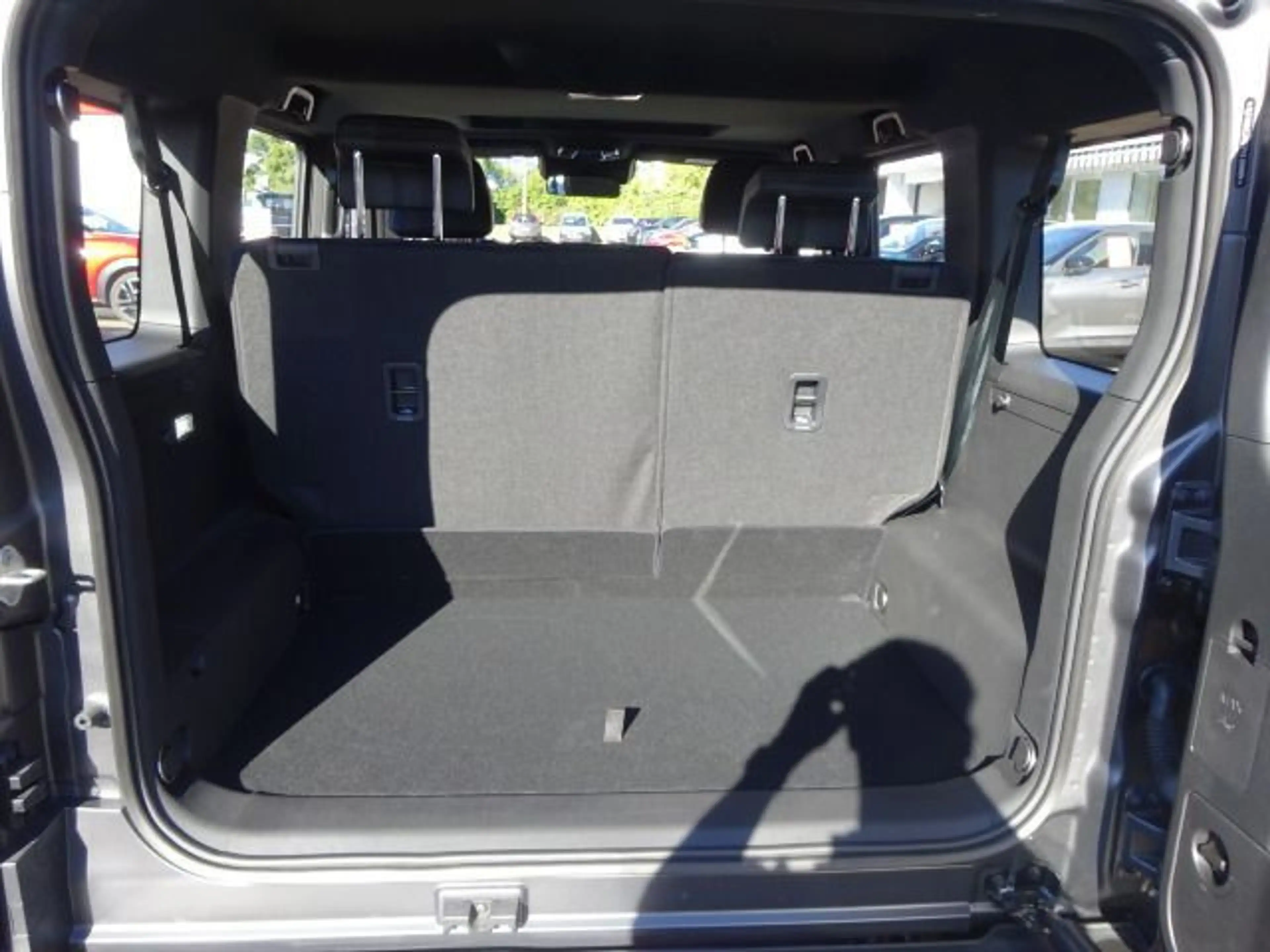 BAW 212 4x4 2.0D 360° All Terrain DiffSperre CarPlay — photo 12