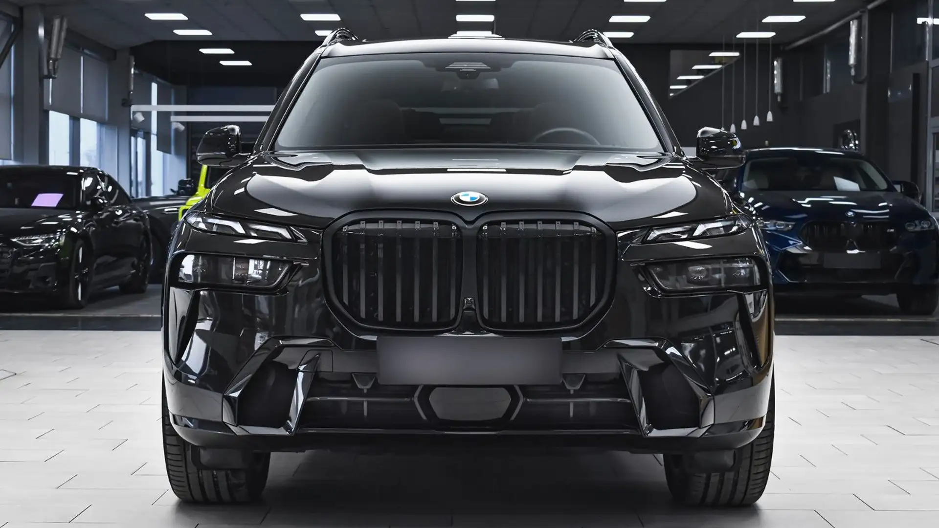 BMW X7 xDrive40d M-Sport Steptronic crna - 1