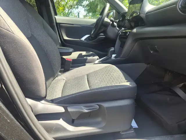 Toyota Yaris Cross view 14