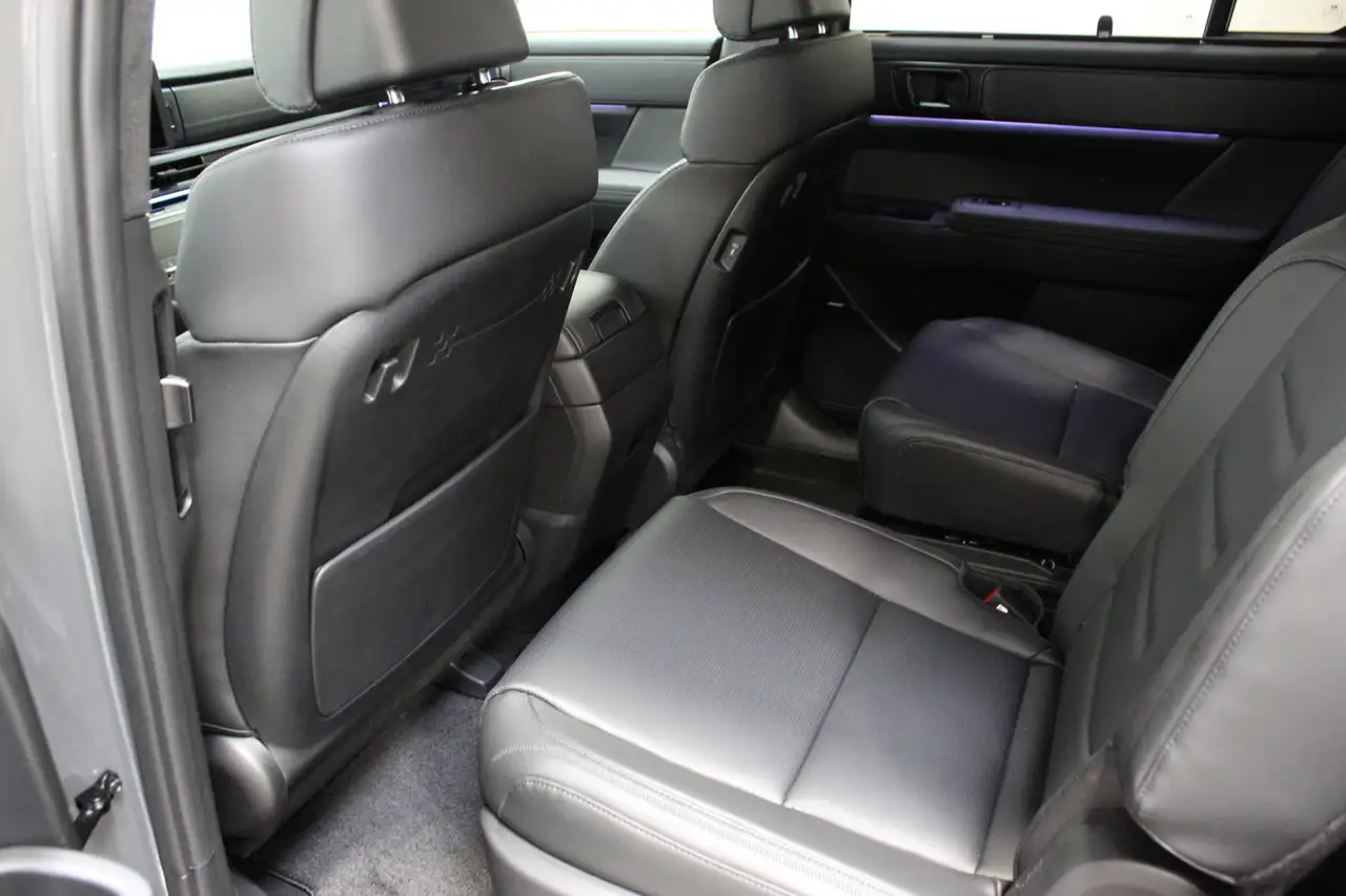 Hyundai SANTA FE photo Hyundai SANTA FE