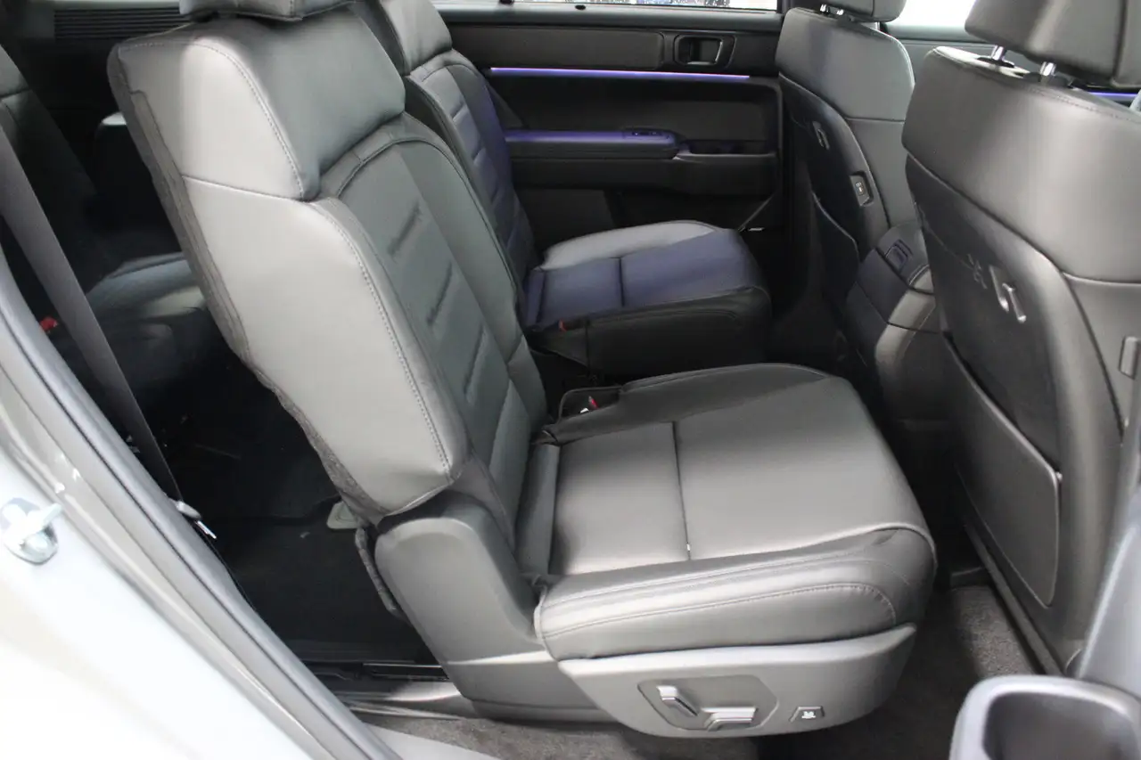 Hyundai SANTA FE photo Hyundai SANTA FE