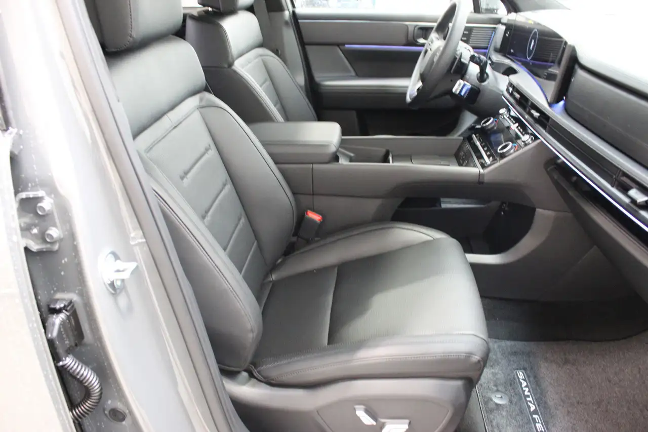 Hyundai SANTA FE photo Hyundai SANTA FE