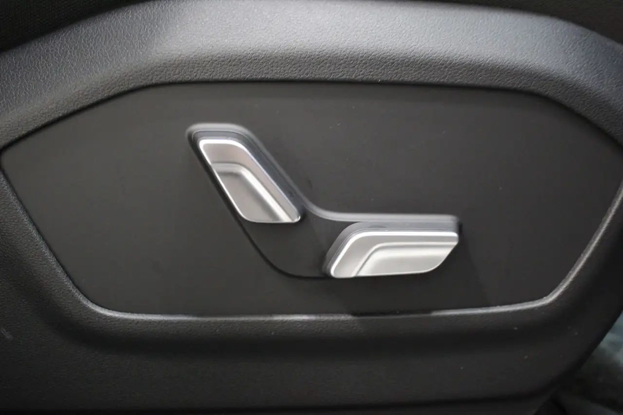 Hyundai SANTA FE photo Hyundai SANTA FE