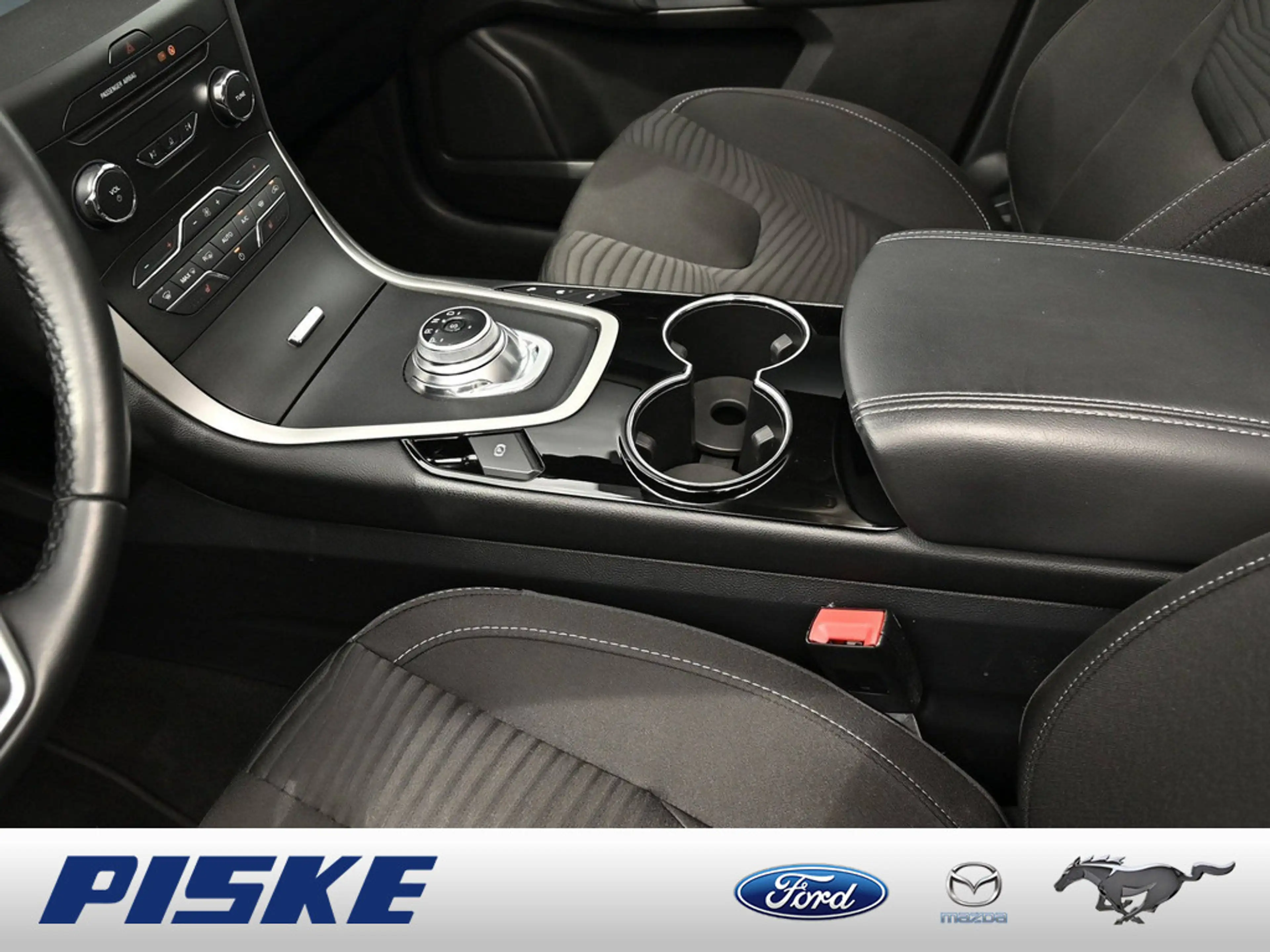 Ford S-Max Edition KAMERA NAVI AHK ACC FACEL. LED — photo 11