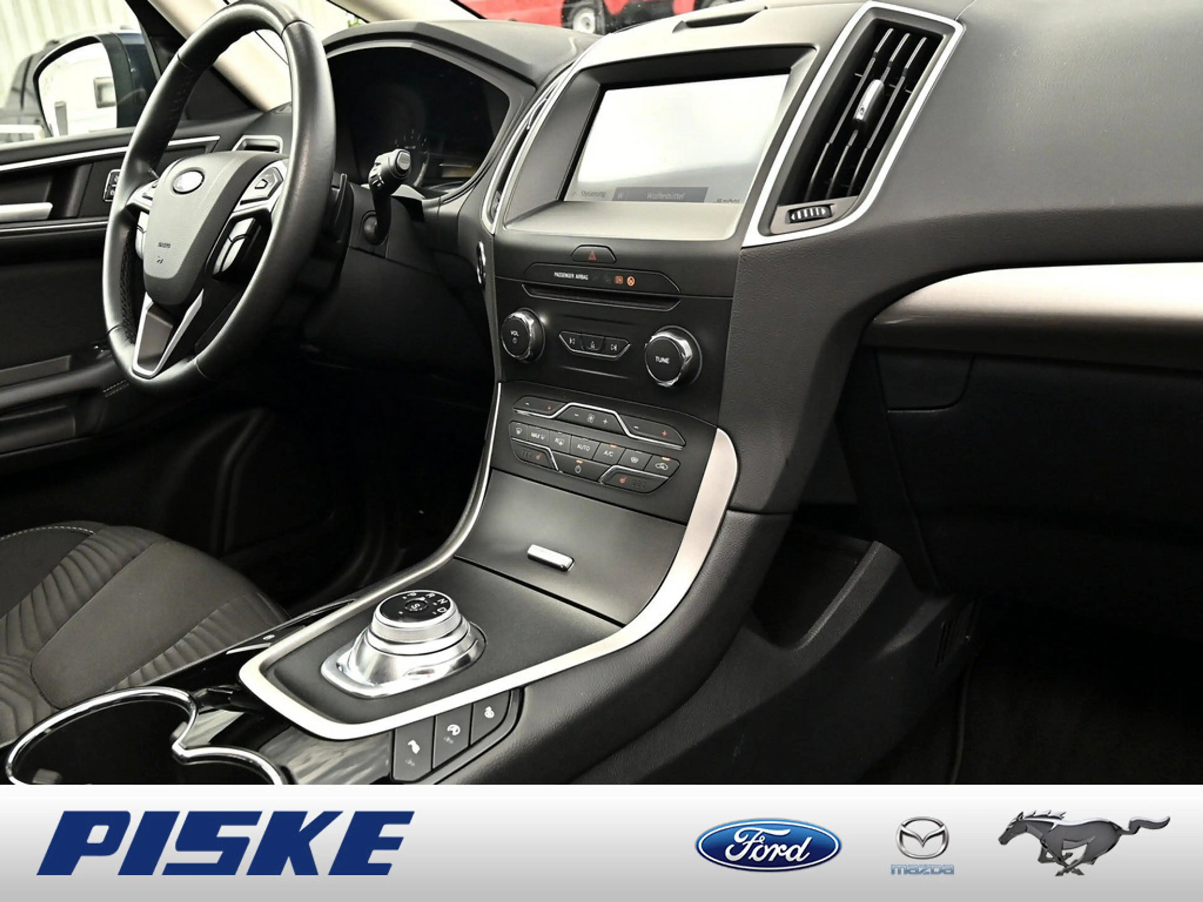 Ford S-Max Edition KAMERA NAVI AHK ACC FACEL. LED — photo 6