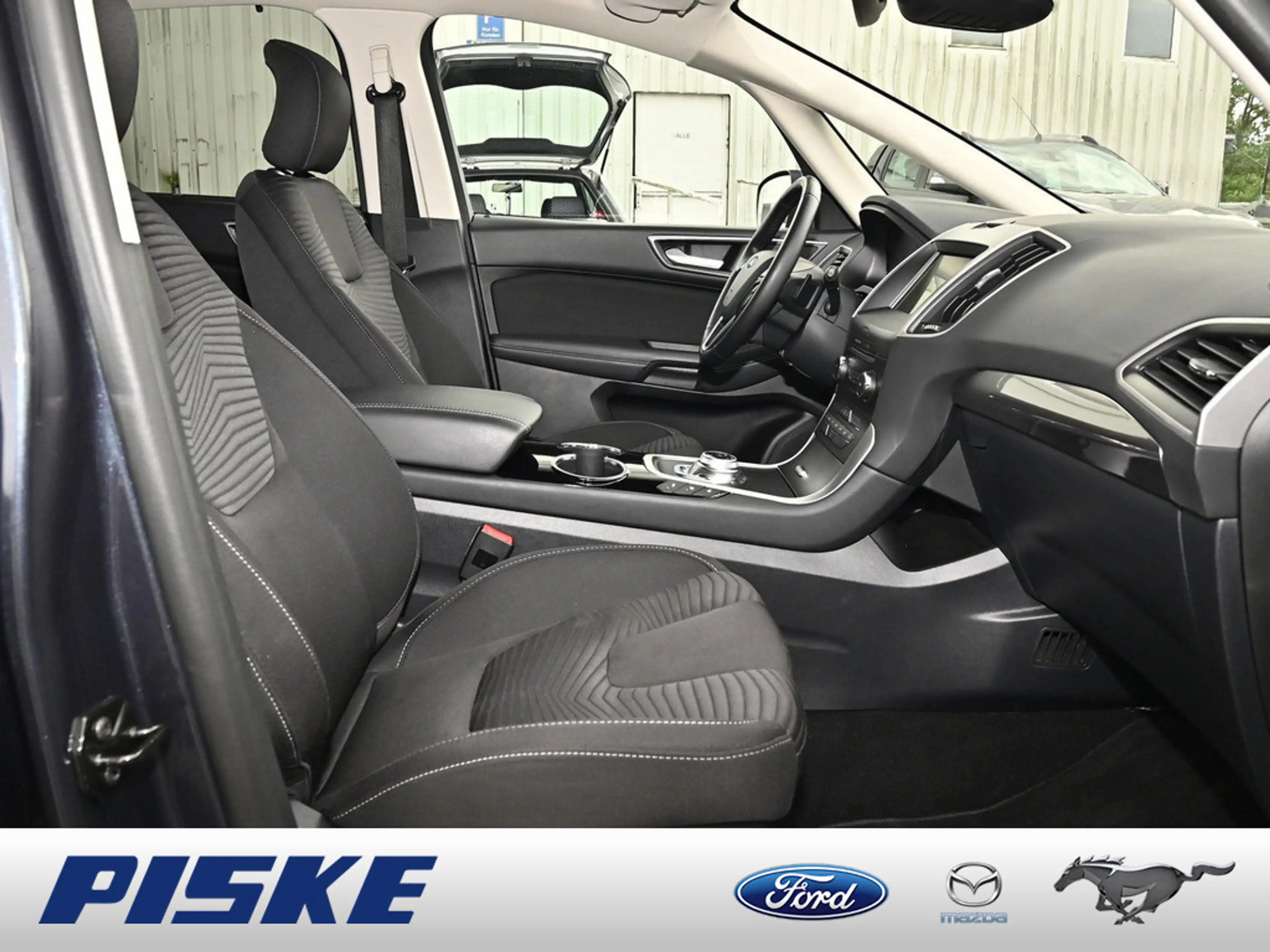 Ford S-Max Edition KAMERA NAVI AHK ACC FACEL. LED — photo 2