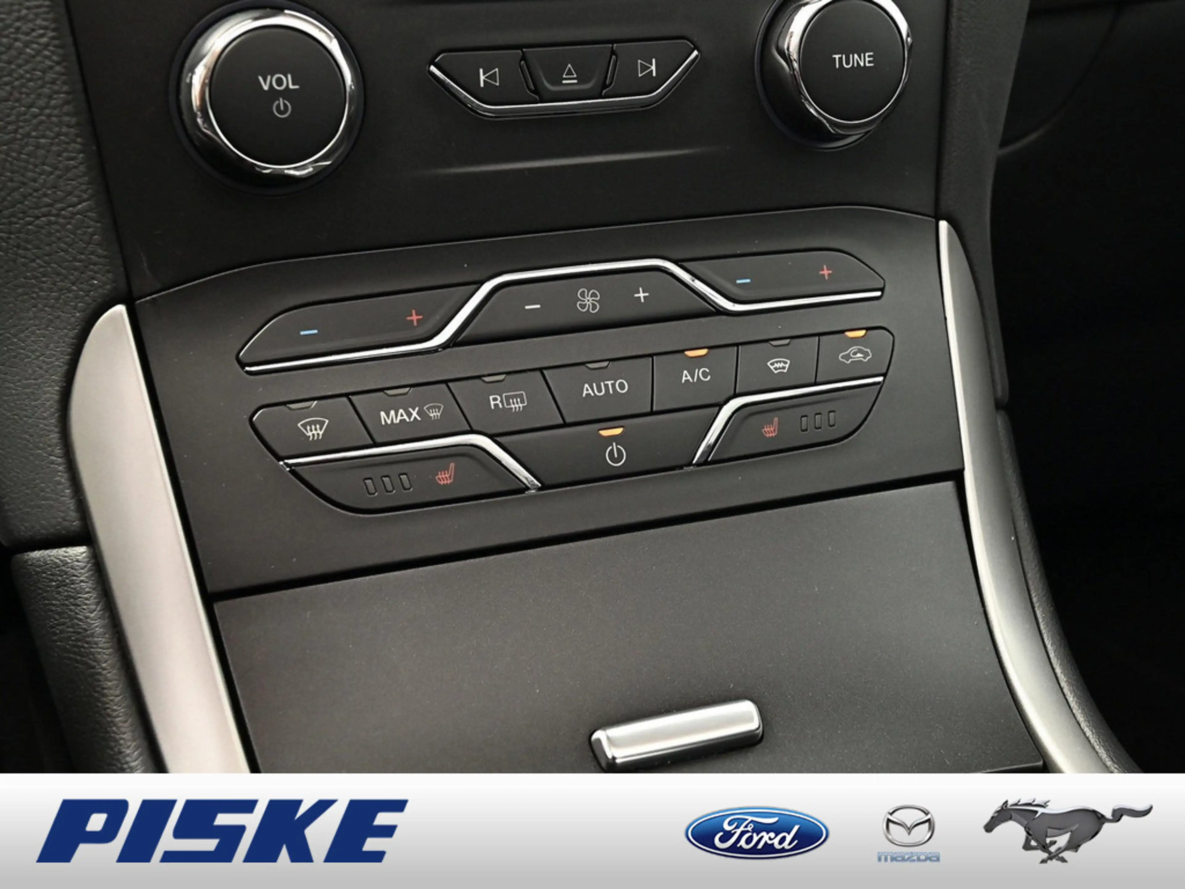 Ford S-Max Edition KAMERA NAVI AHK ACC FACEL. LED — photo 10