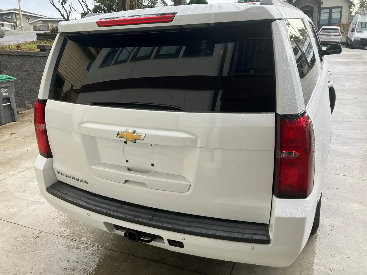 Chevrolet Suburban photo Chevrolet Suburban