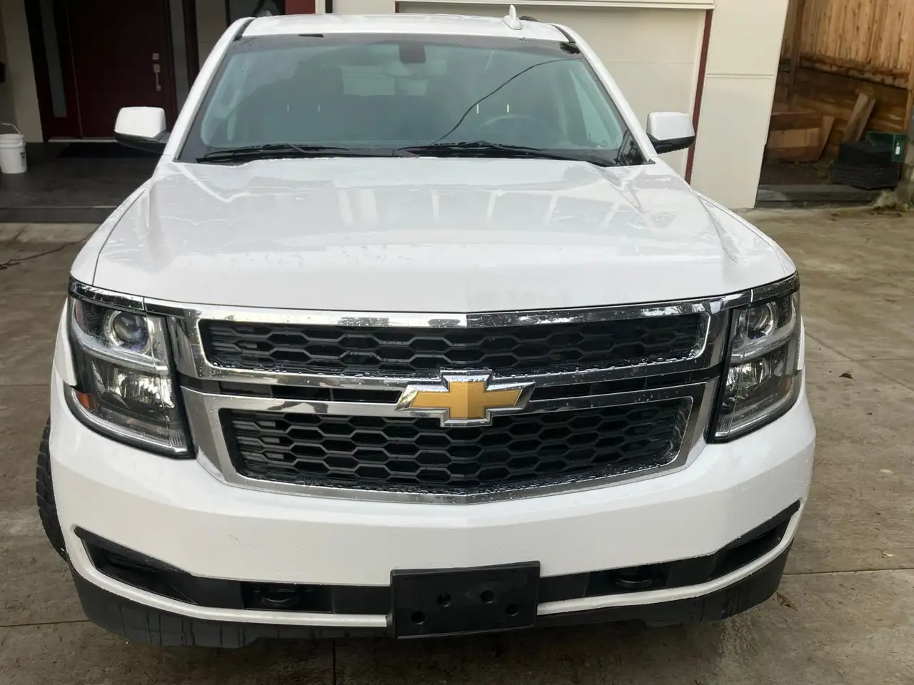 Chevrolet Suburban photo Chevrolet Suburban