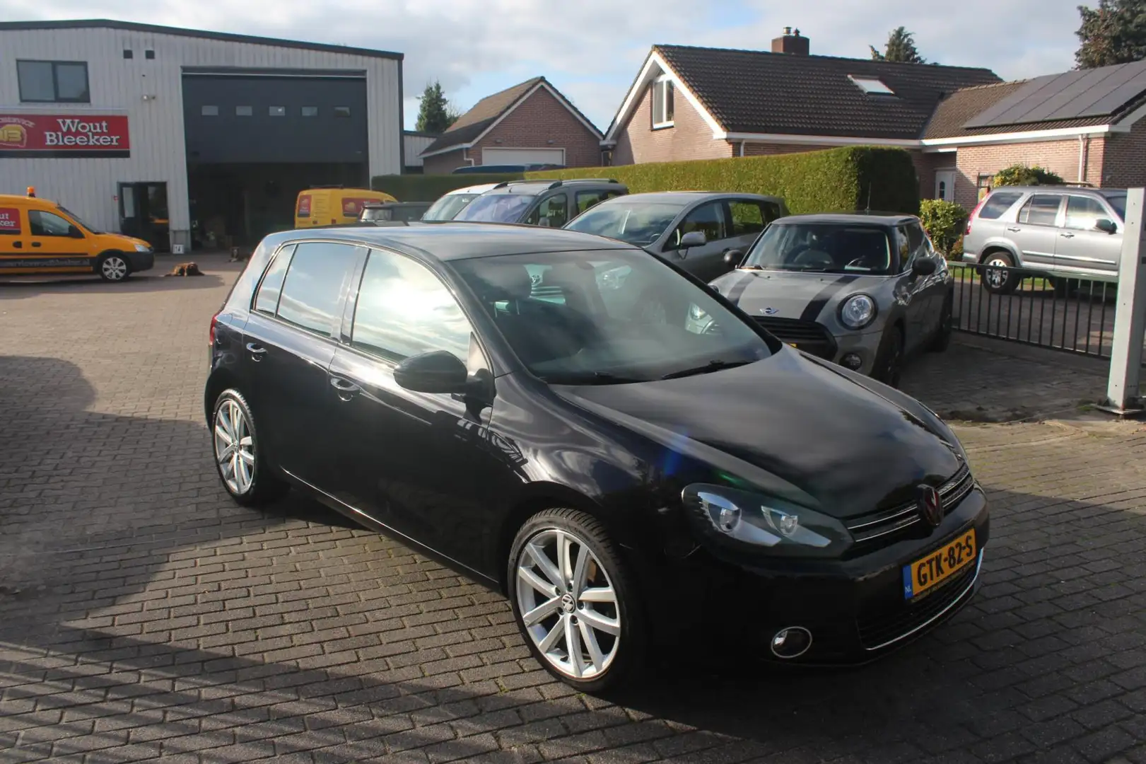 Volkswagen Golf 1.4 TSI Highline Noir - 1