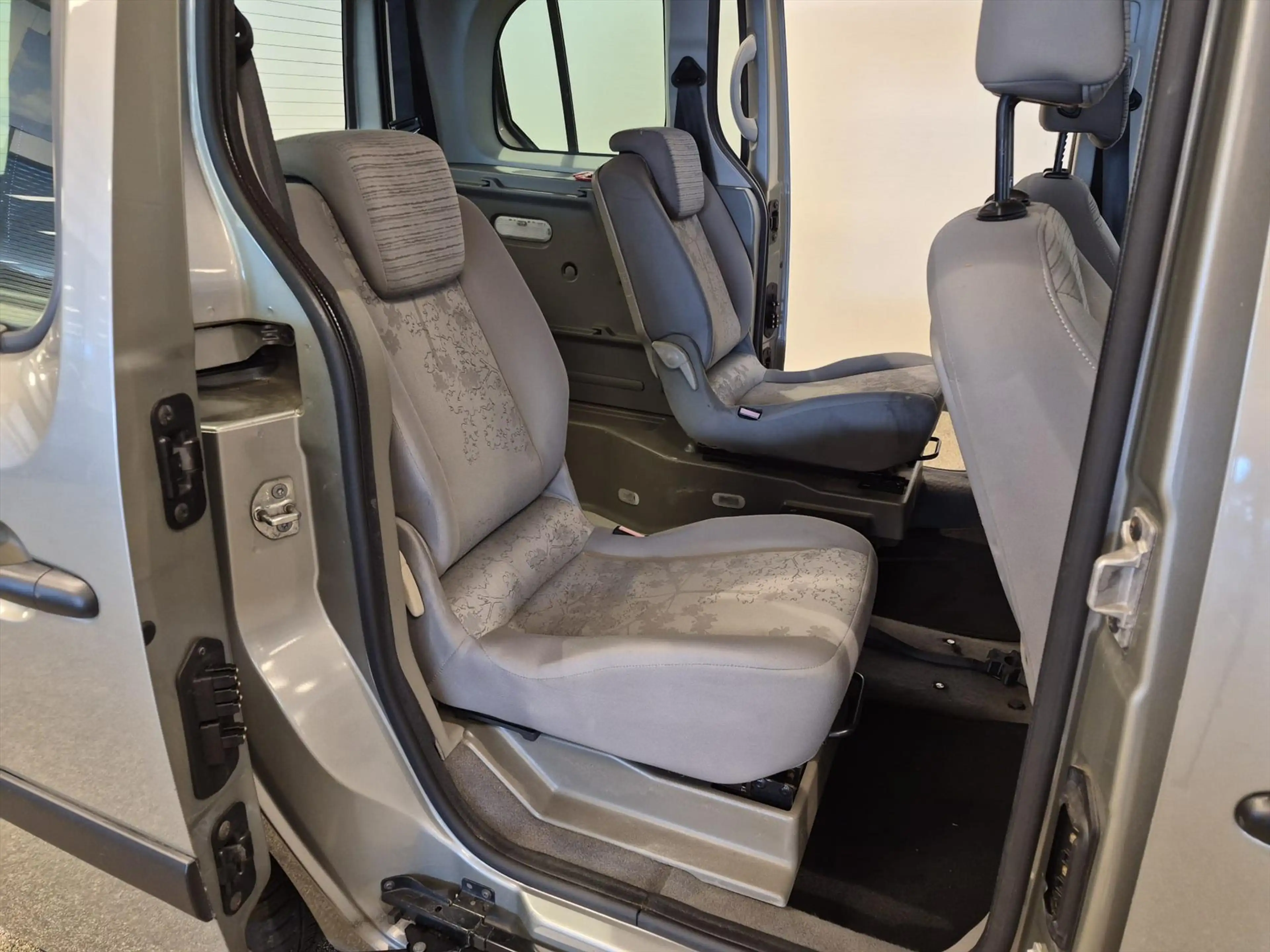 Renault Kangoo Rolstoelauto Automaat 4+1 — photo 16