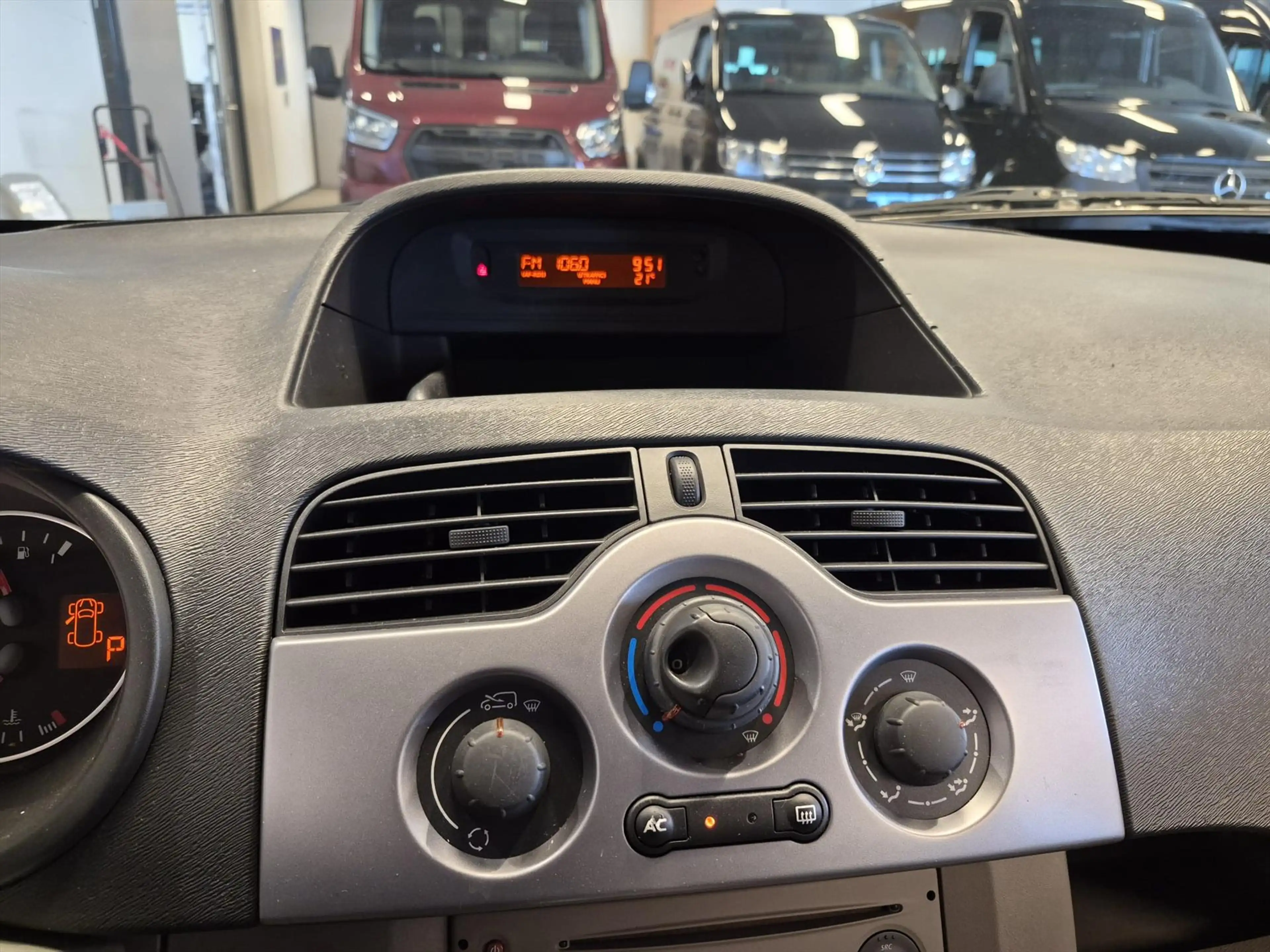 Renault Kangoo Rolstoelauto Automaat 4+1 — photo 24
