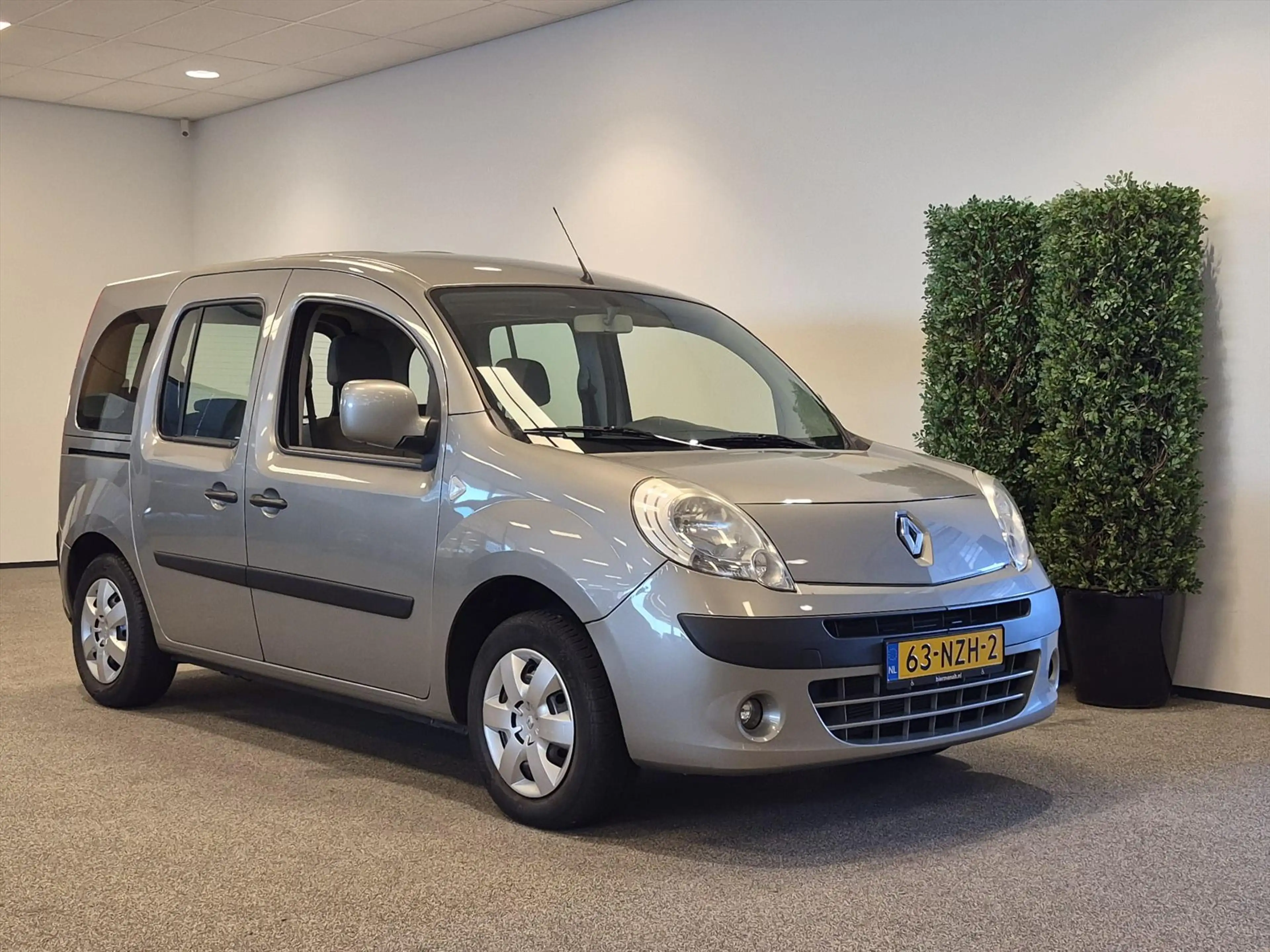 Renault Kangoo Rolstoelauto Automaat 4+1 — photo 10