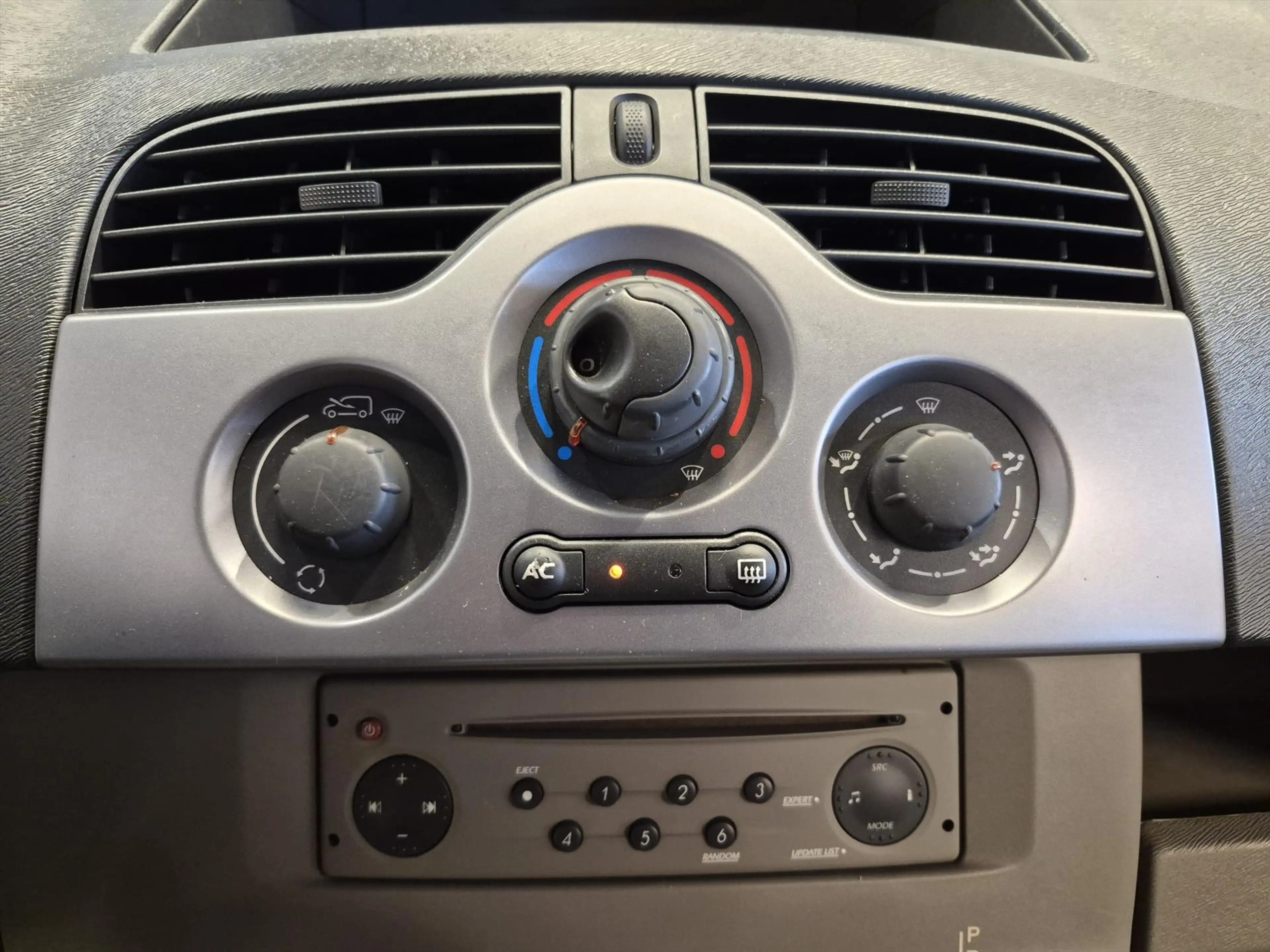 Renault Kangoo Rolstoelauto Automaat 4+1 — photo 25