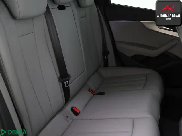 Audi A4 view 13