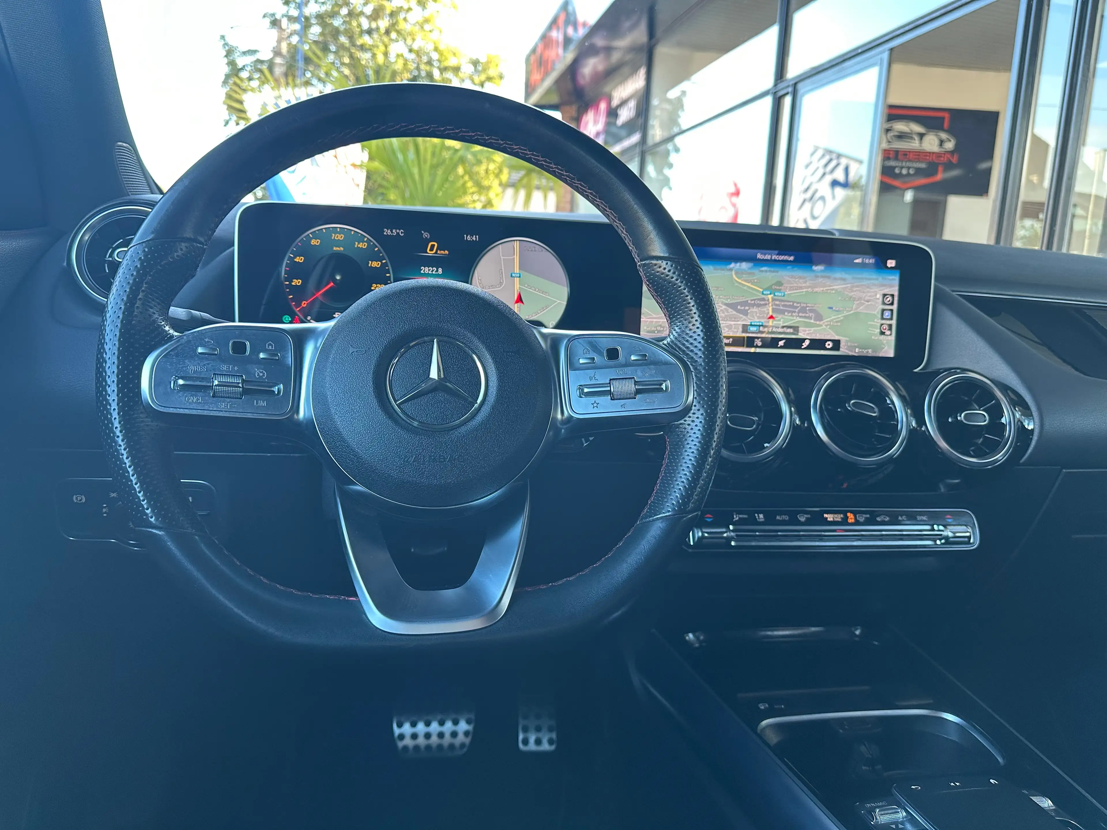 Mercedes-Benz GLA 180 AMG / 2021 / 27.000km / automatique — photo 10