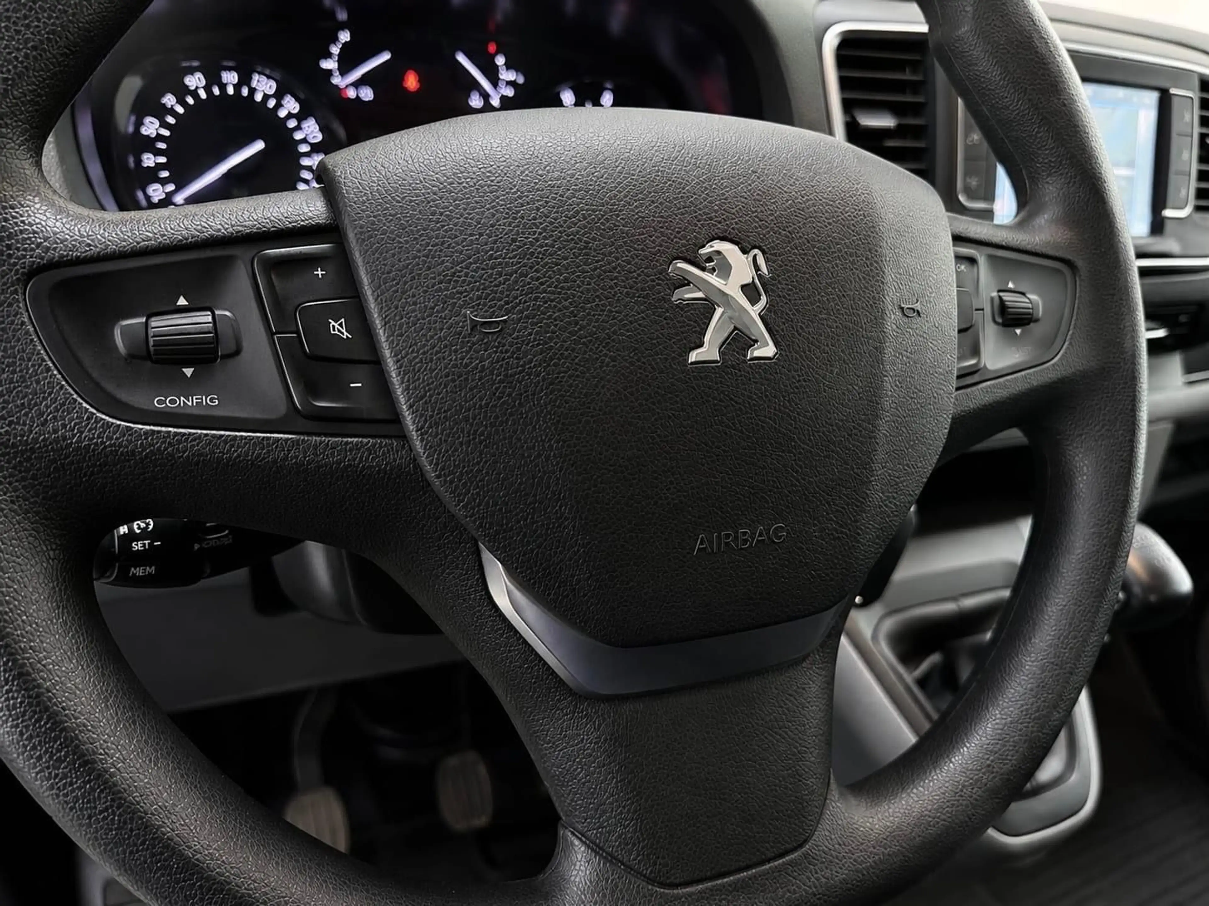 Peugeot Expert Kasten Premium L1 * 1.HAND * NAVI * TEMP — photo 8