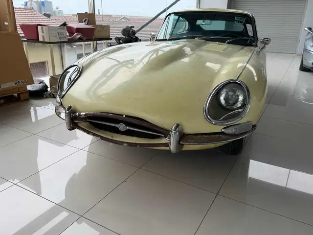 Jaguar E-Type 4.2 Coupè 1^serie