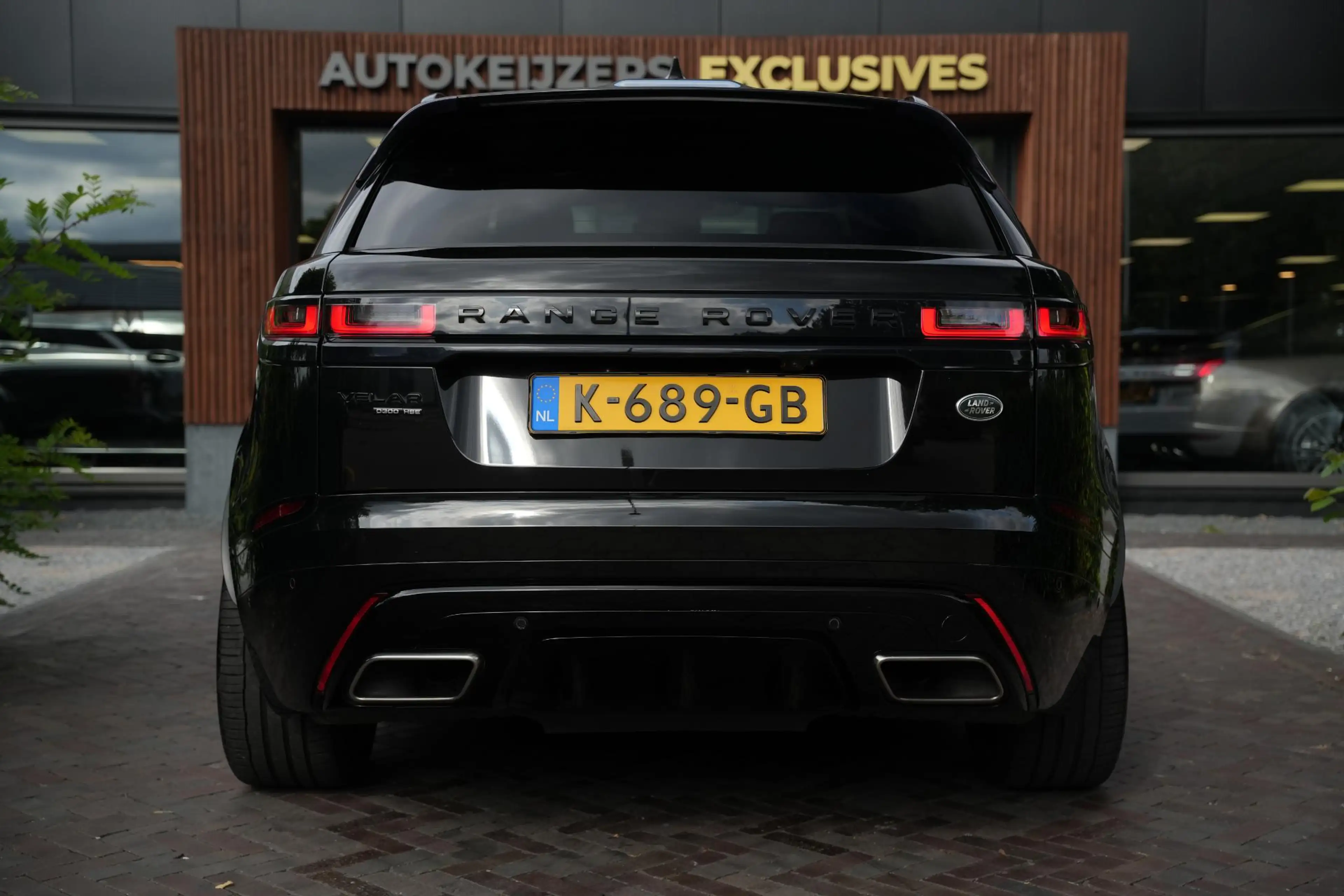 Land Rover Range Rover Velar 3.0 D300 AWD R-Dynamic HSE BTW Panoramadak Adapt. — photo 8