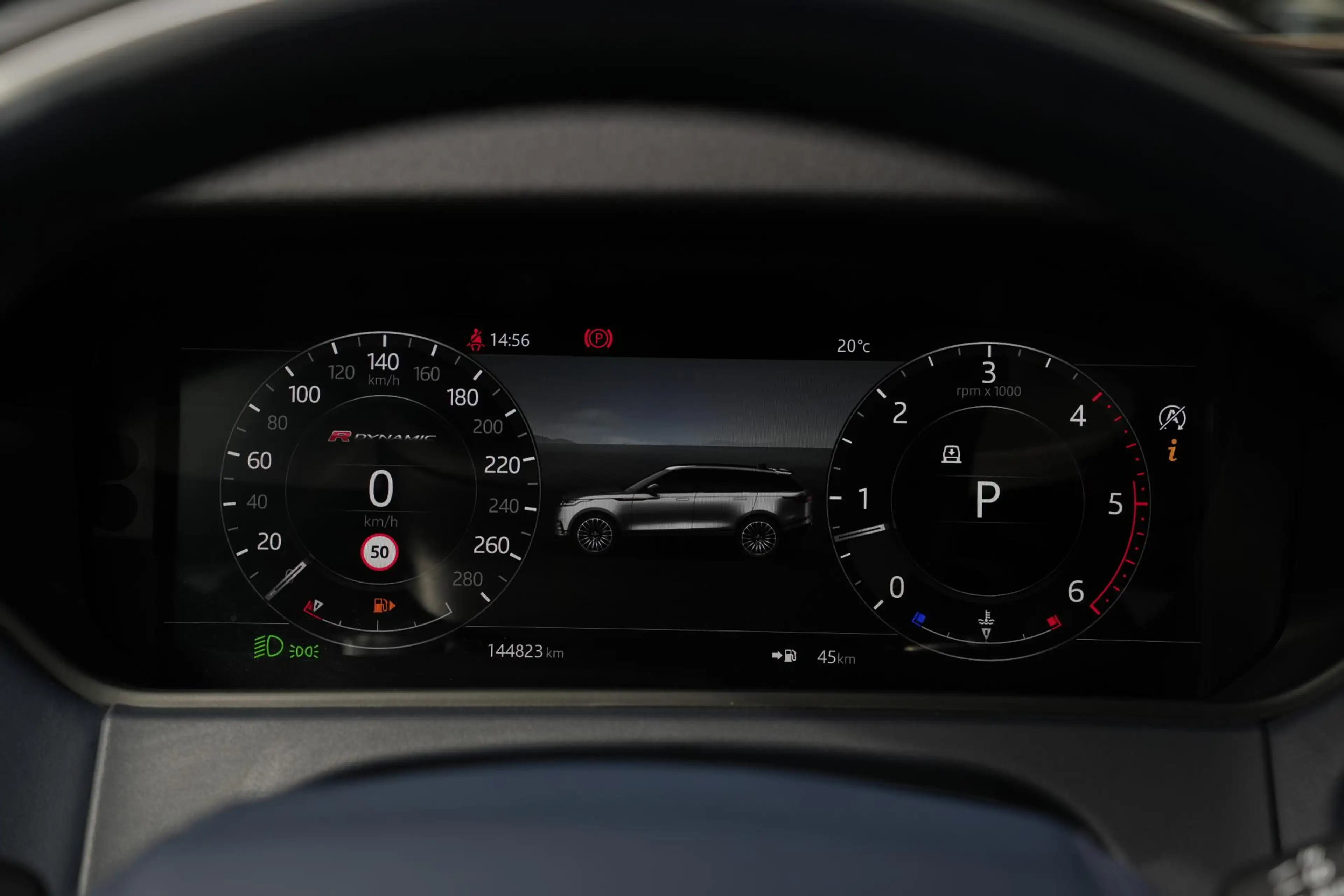 Land Rover Range Rover Velar 3.0 D300 AWD R-Dynamic HSE BTW Panoramadak Adapt. — photo 11