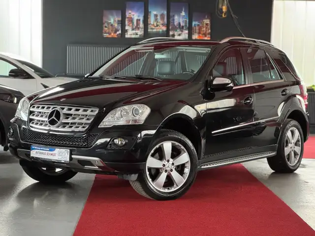 Mercedes-Benz ML 350 CDI 4Matic SportPaket BiXenon AHK 3,5T