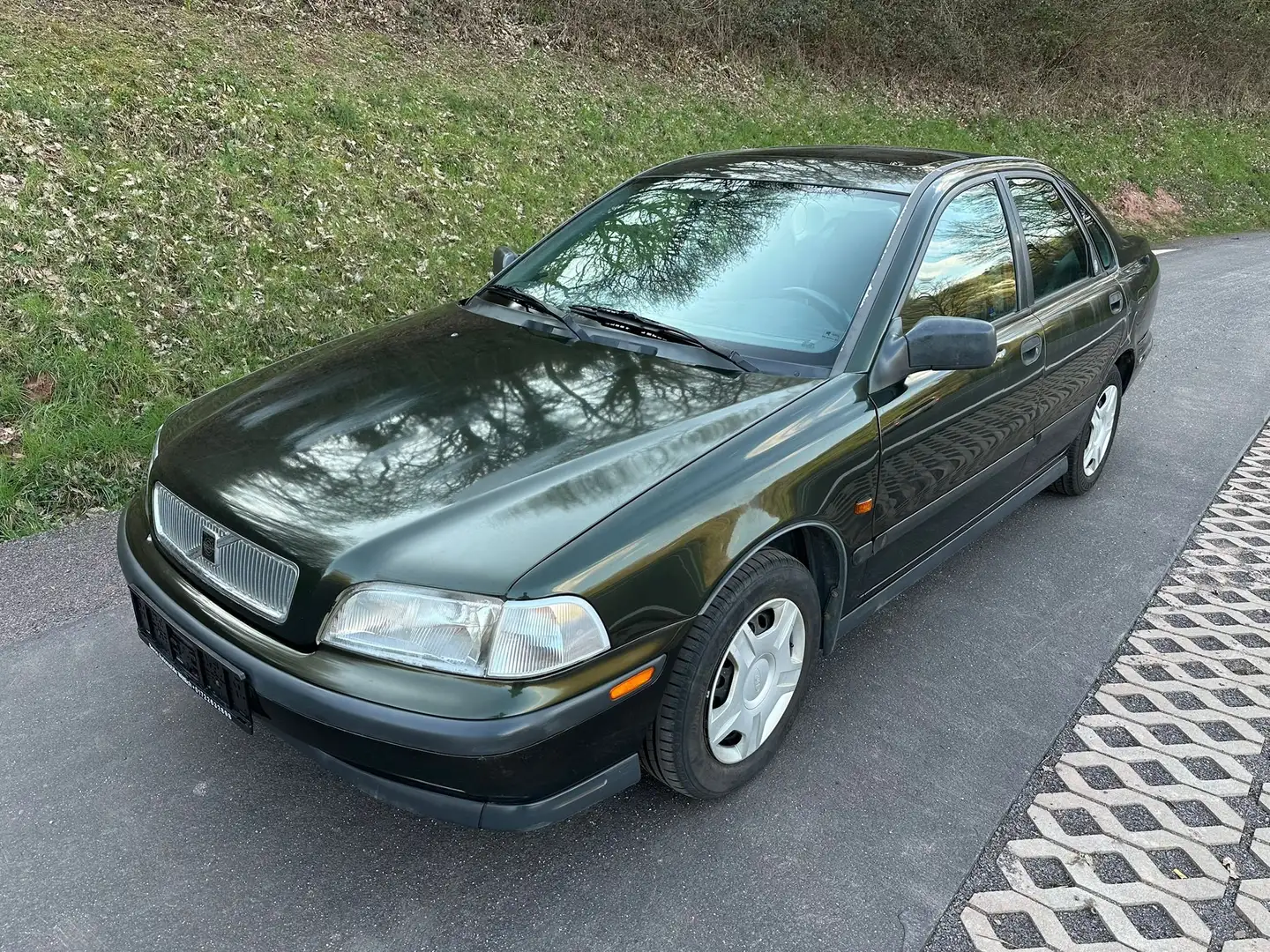 Volvo S40 S40 1.8 - Tüv-Asu NEU (03-2028) - 2. Hand - Verde - 2