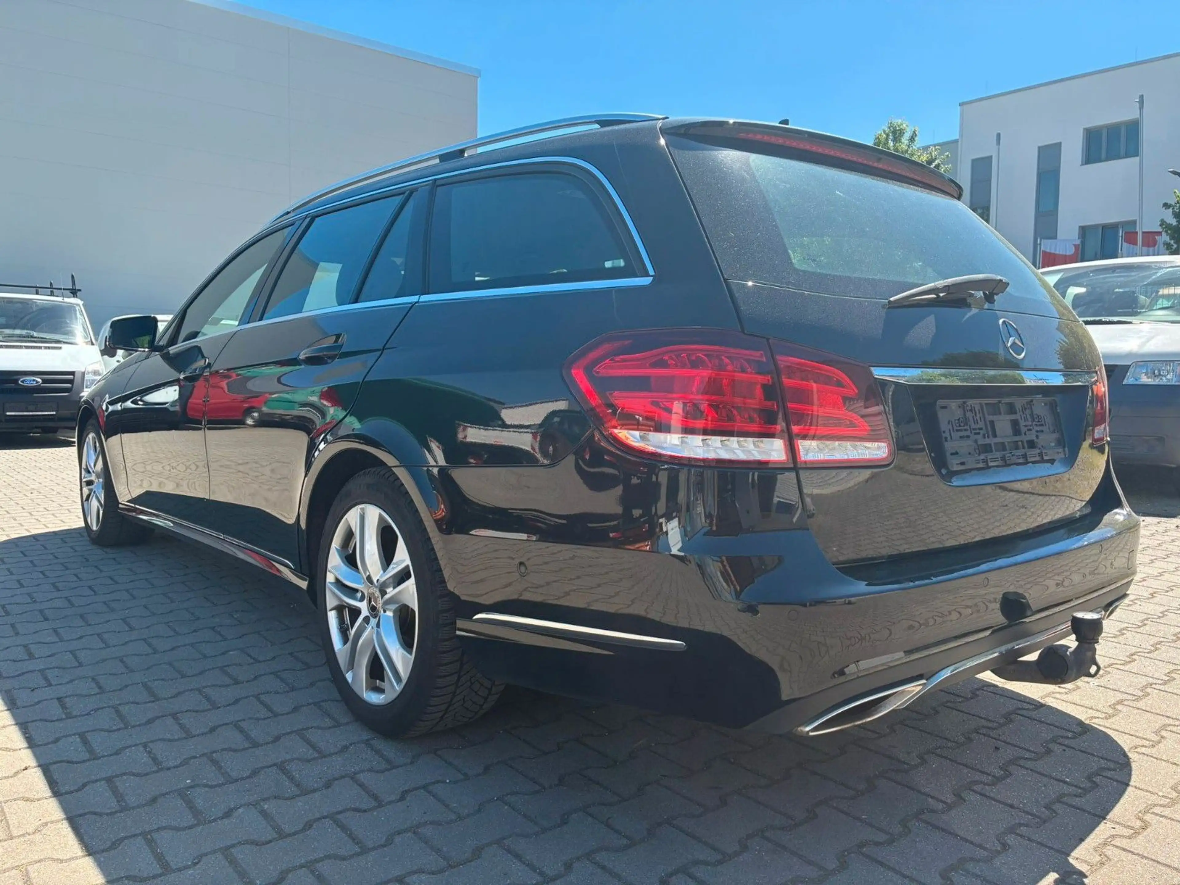 Mercedes-Benz E 250 E T-Modell E 250 CDI BlueEfficiency — photo 8