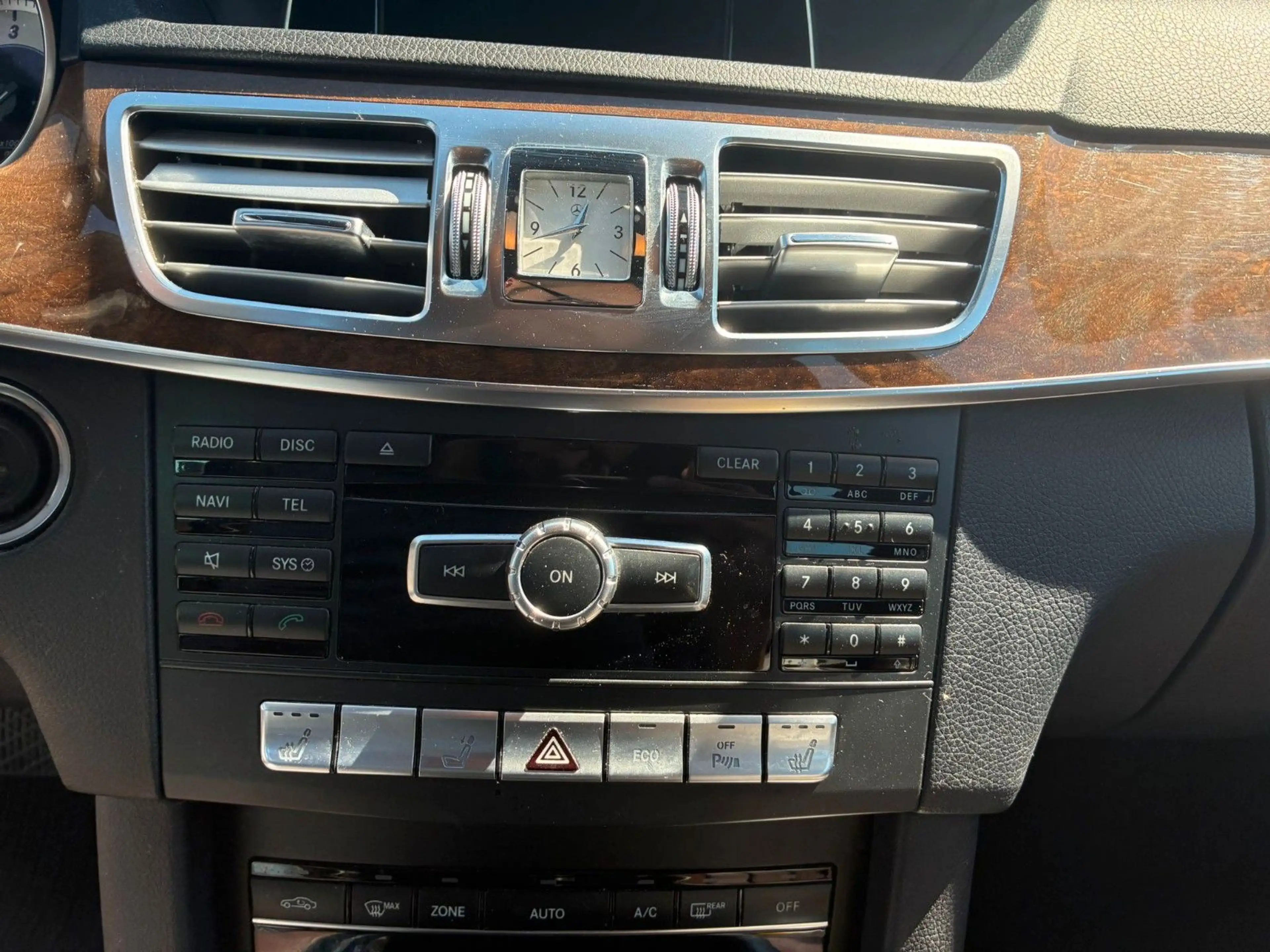 Mercedes-Benz E 250 E T-Modell E 250 CDI BlueEfficiency — photo 14