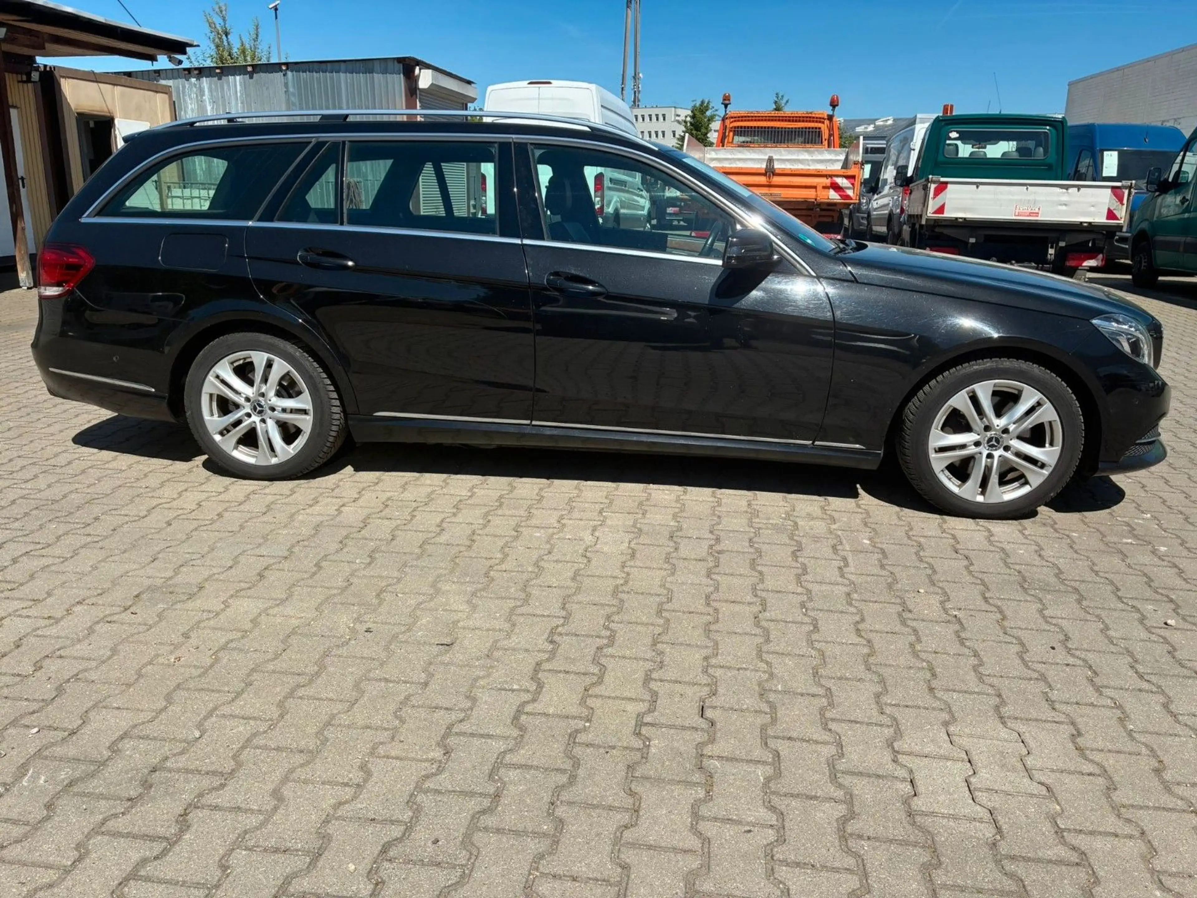 Mercedes-Benz E 250 E T-Modell E 250 CDI BlueEfficiency — photo 7