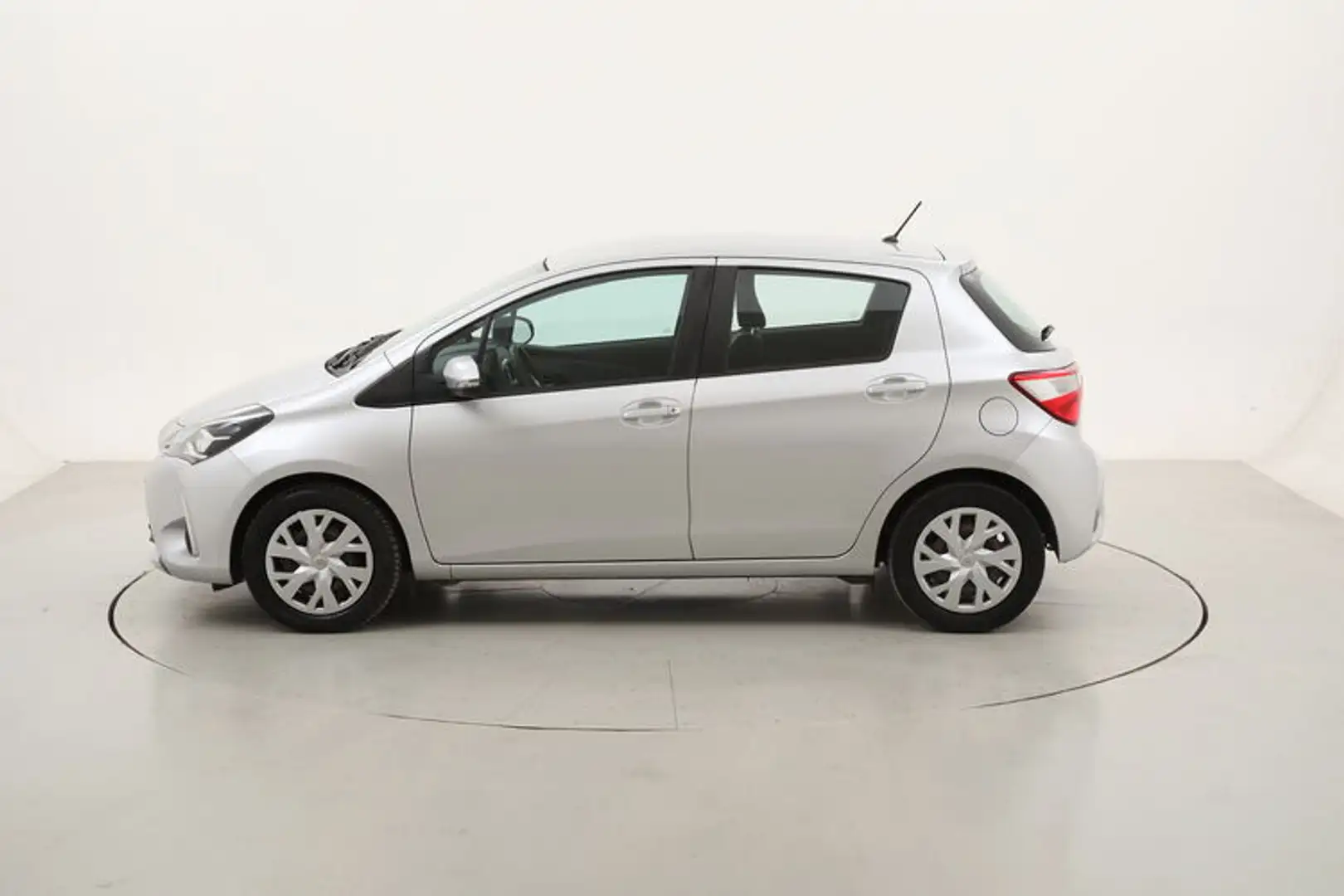 Toyota Yaris Business 1.0 Benzina 72CV Silver - 2