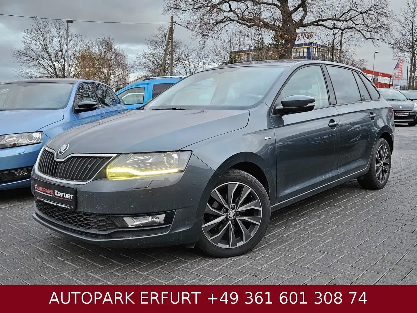 Skoda Rapid/Spaceback Drive*Klima*Temp*Phone*StzH*Xenon*AHK*PDC Grau - 1